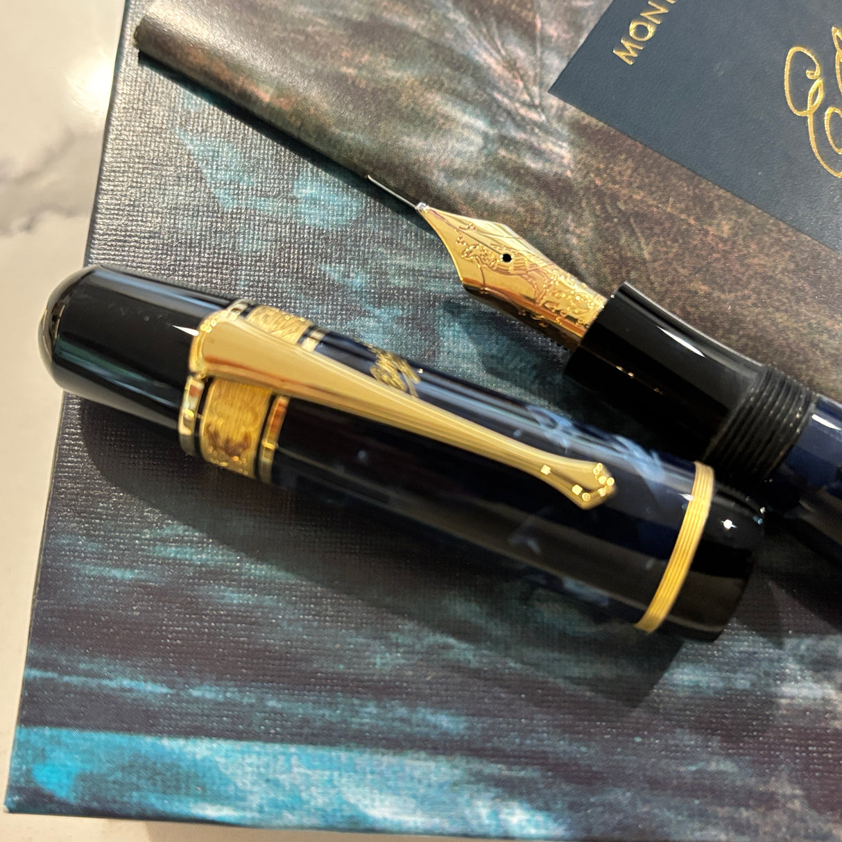Montblanc Edgar Allan Poe Limited Edition - Fountain Pen -  Broad 18kt Gold Nib