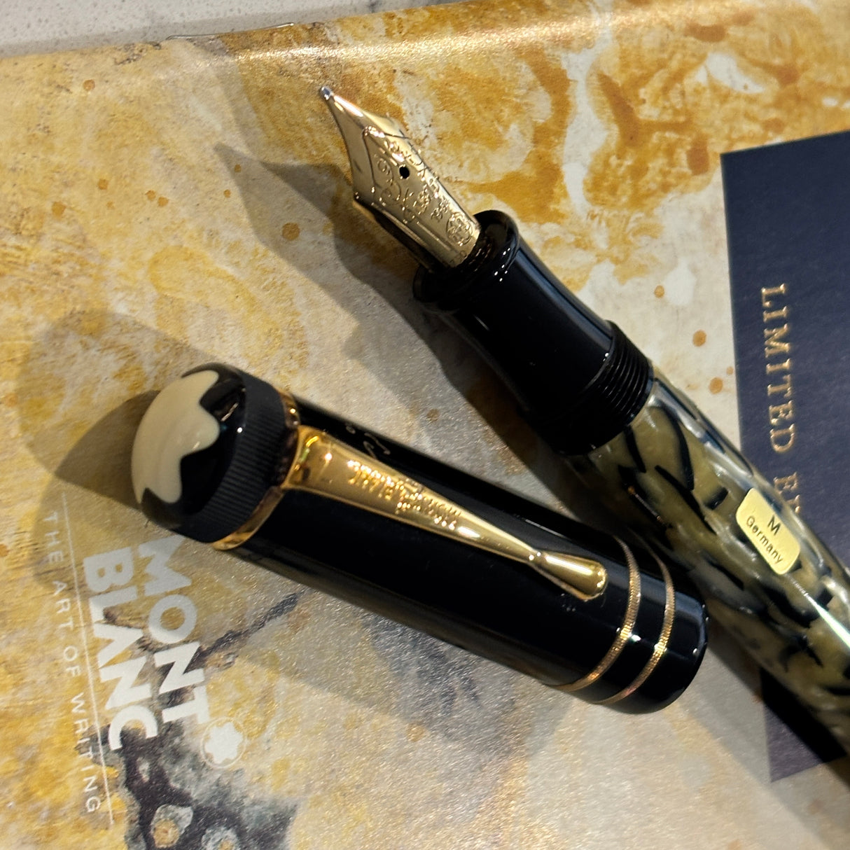 Montblanc Oscar Wilde Limited Edition Fountain Pen - Medium 18kt Gold Nib