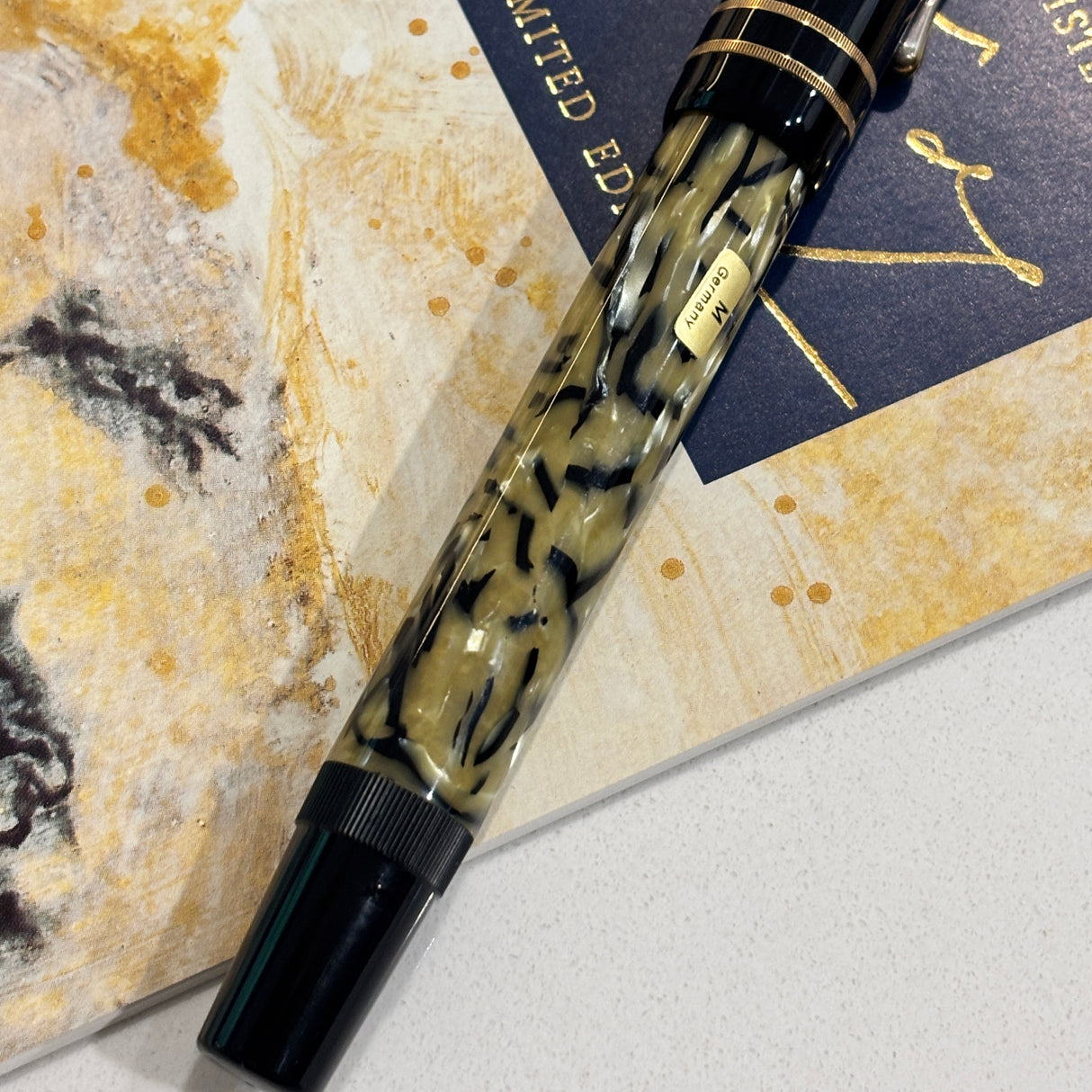 Montblanc Oscar Wilde Limited Edition Fountain Pen - Medium 18kt Gold Nib