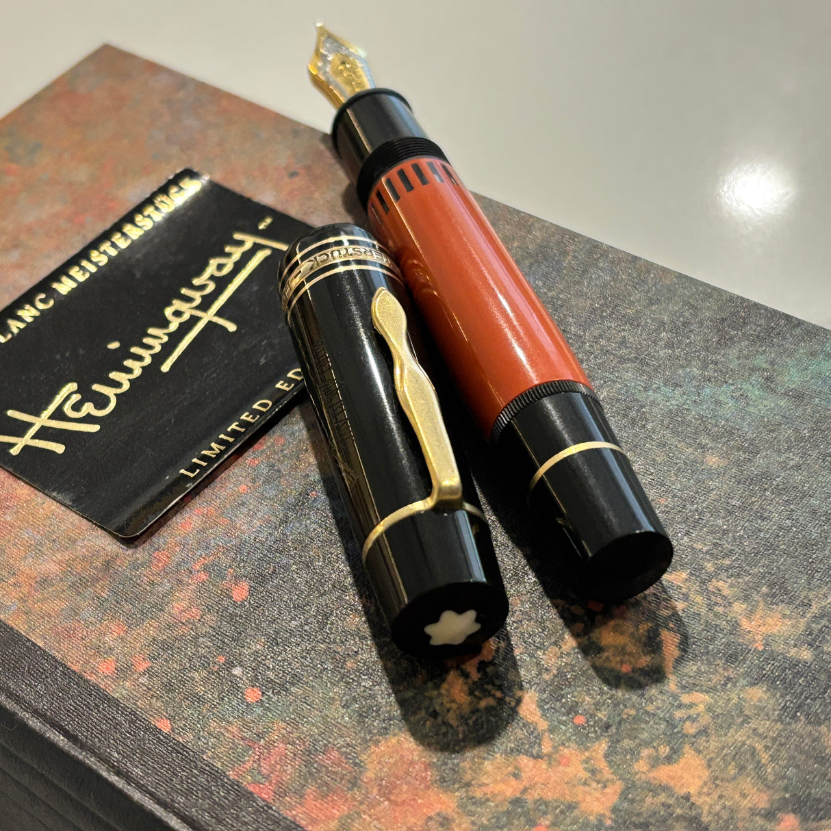 Montblanc Ernest Hemingway Limited Edition  Fountain Pen - Fine 18kt Gold Nib