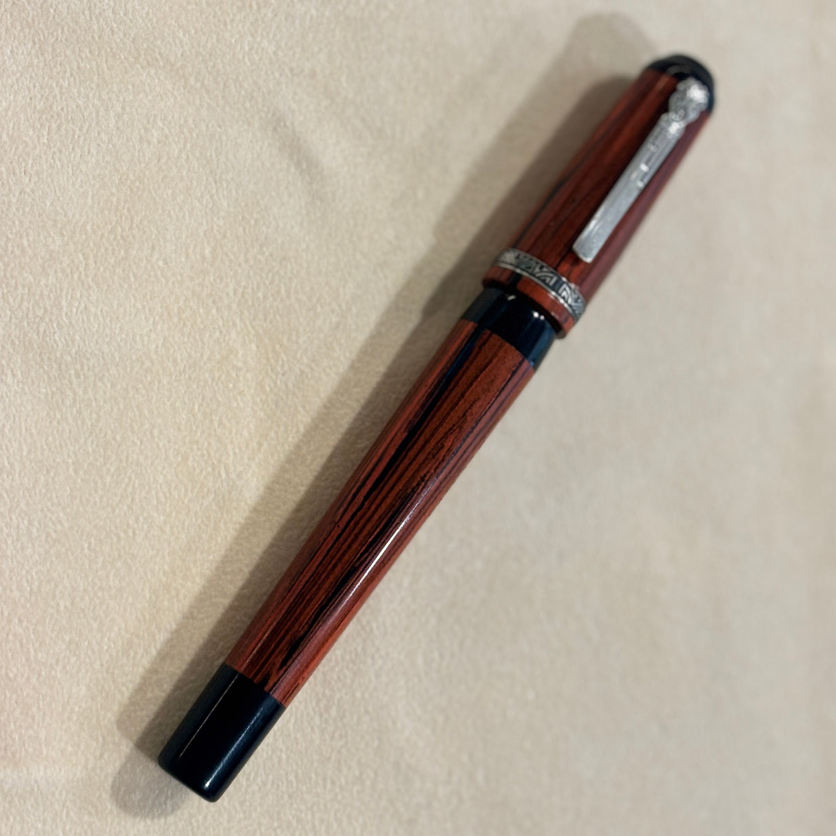 Marlen BVCCVS Oversized rollerball orange and black Mottled ebonite - Sterling Silver Clip & Trim