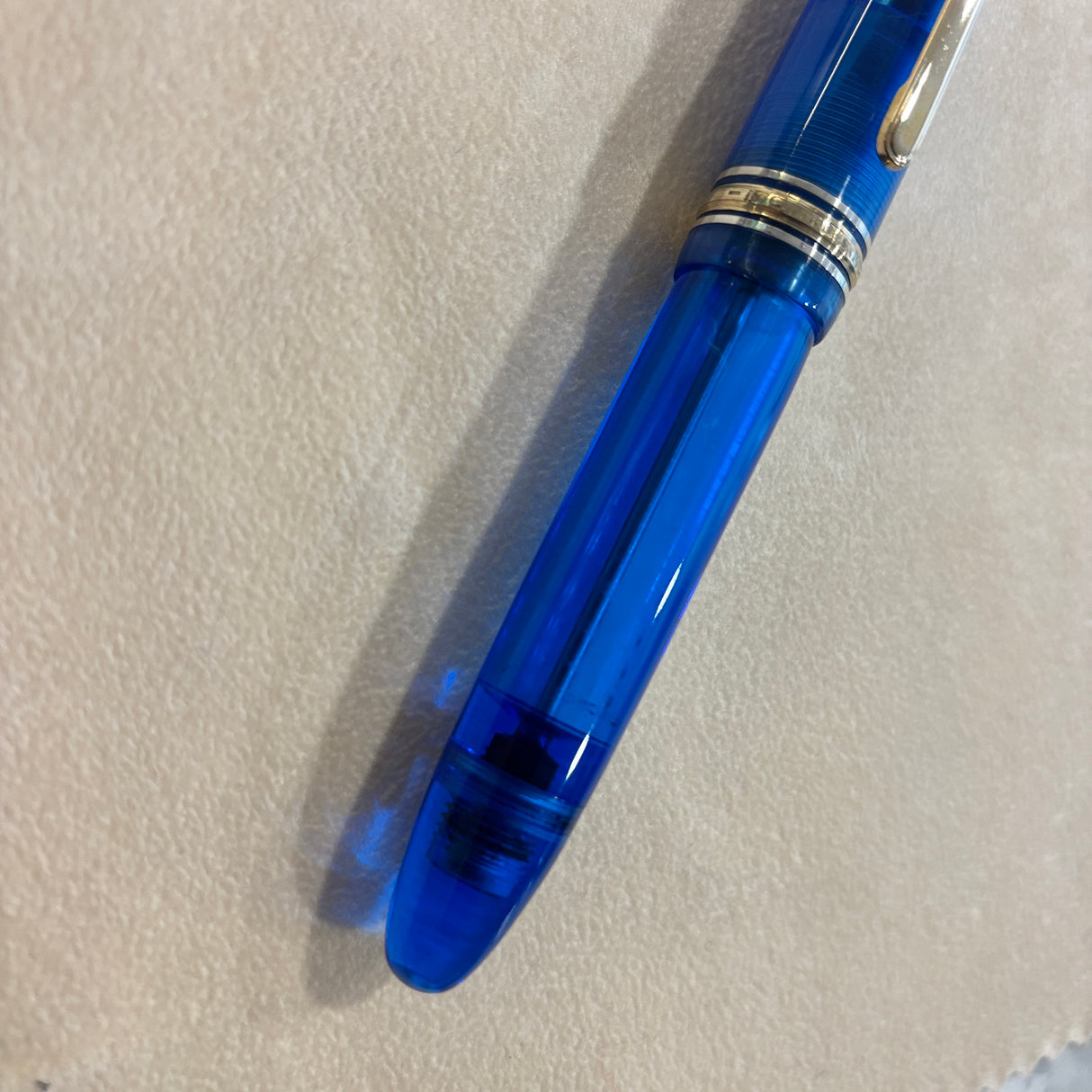 Montblanc 149  Meisterstuck Style Customized by Brad Torelli as a Blue Demonstrator - Vacuum filler - A true piece of art !!