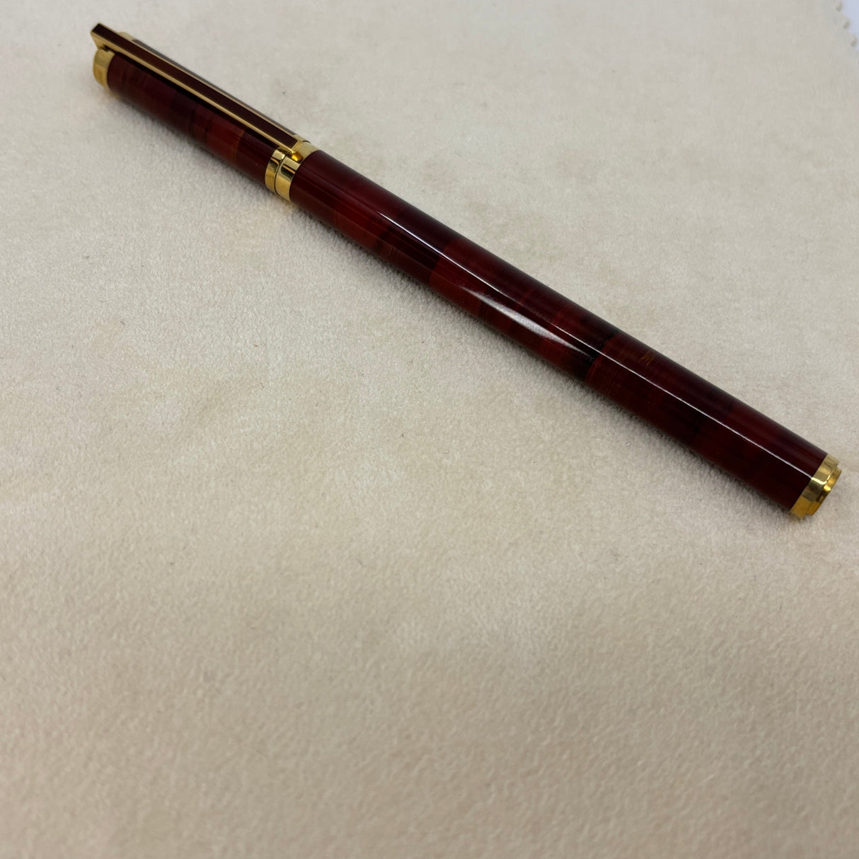 ST Dupont Classic Fountain Pen  - Red Strata Gold trim circa 1980