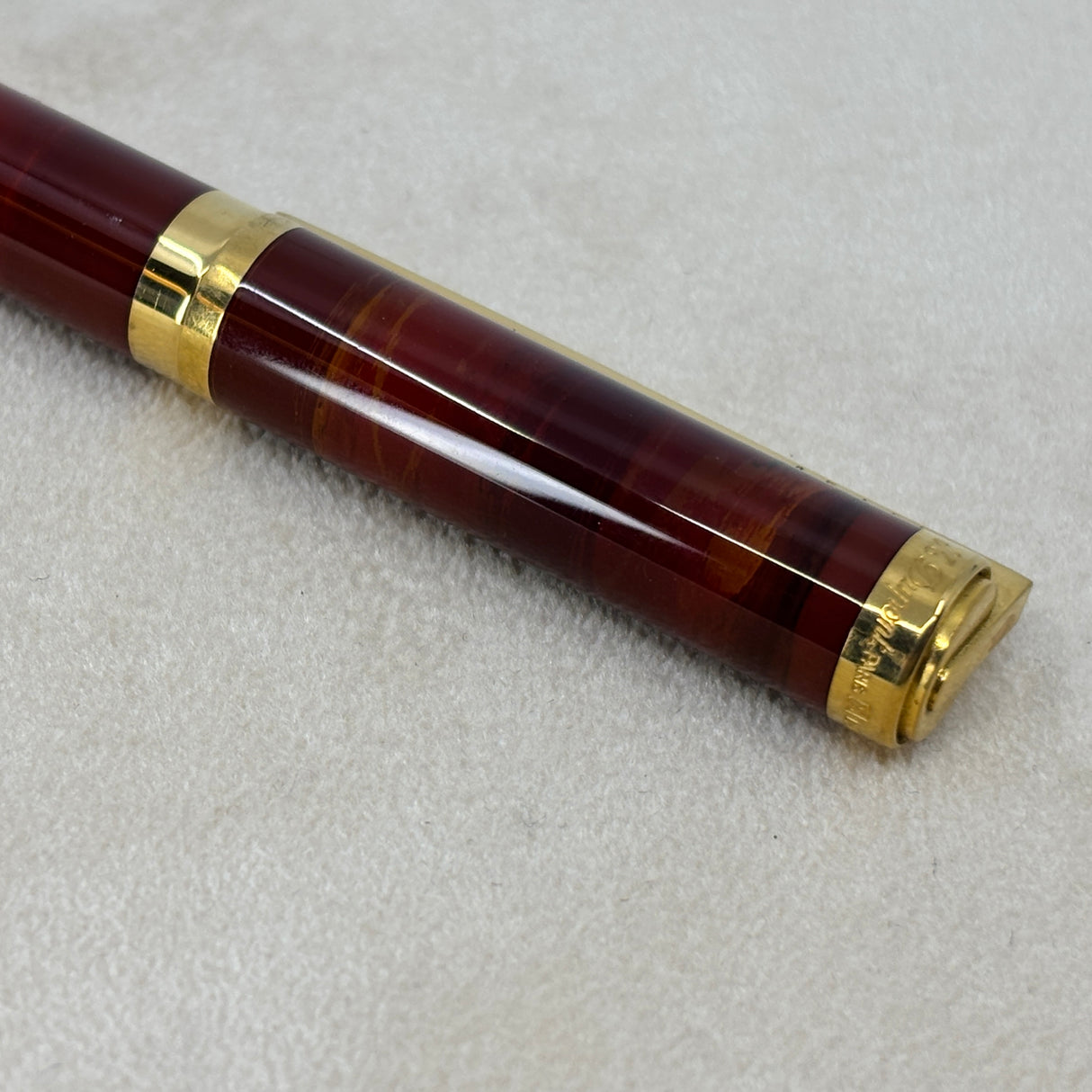 ST Dupont Classic Fountain Pen  - Red Strata Gold trim circa 1980