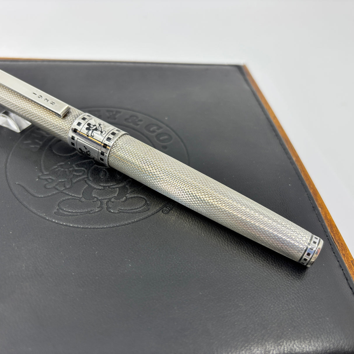 Colibri Mickey Mouse full sterling silver .925 Limited Edition Fountain Pen - Fine 18kt Gold Nib