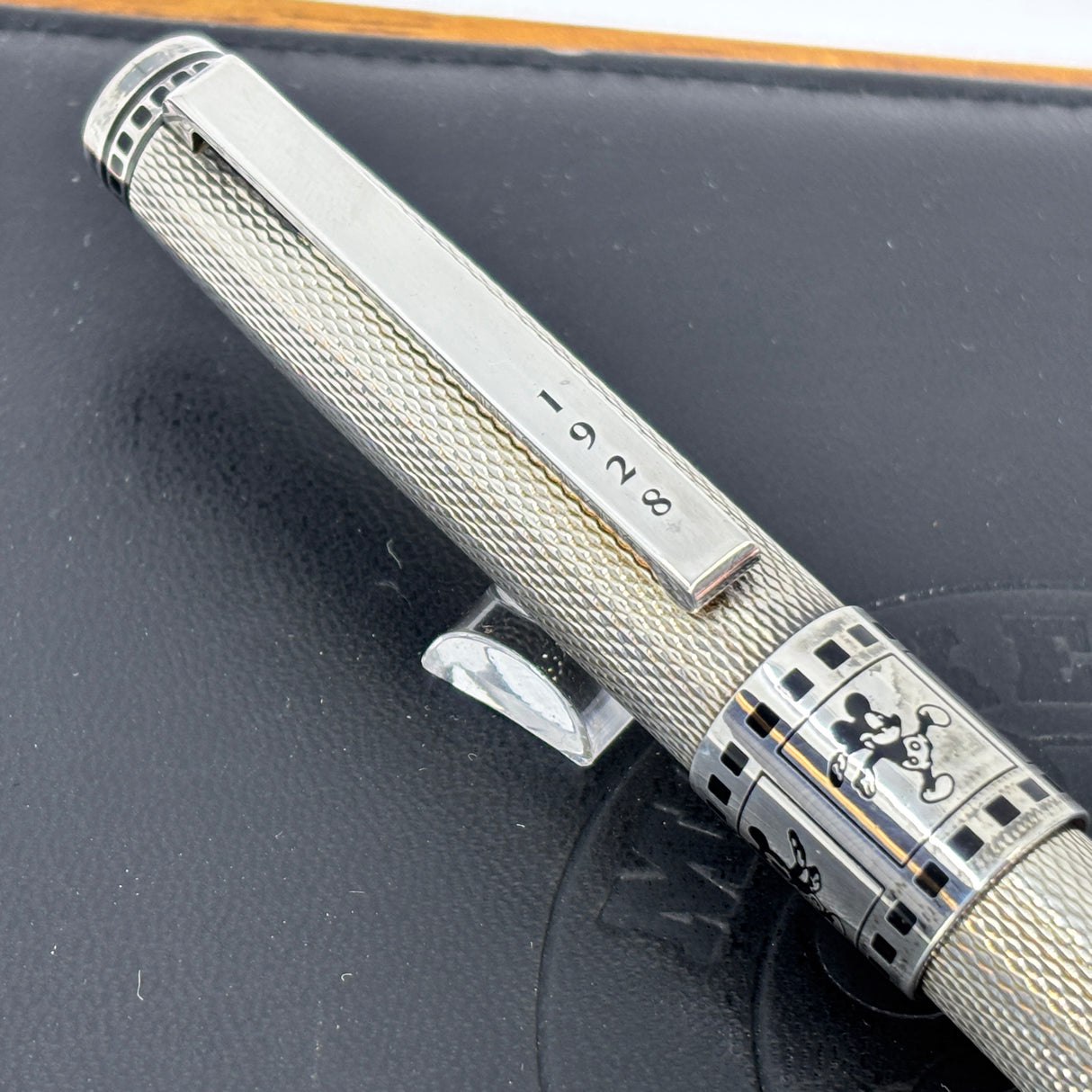 Colibri Mickey Mouse full sterling silver .925 Limited Edition Fountain Pen - Fine 18kt Gold Nib