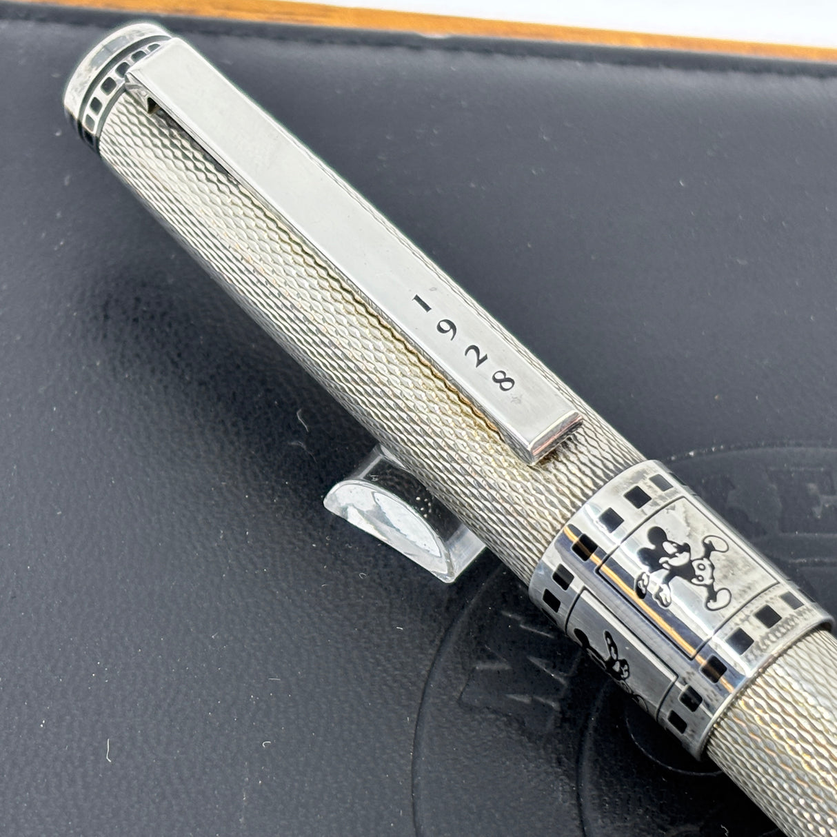 Colibri Mickey Mouse full sterling silver .925 Limited Edition Fountain Pen - Fine 18kt Gold Nib