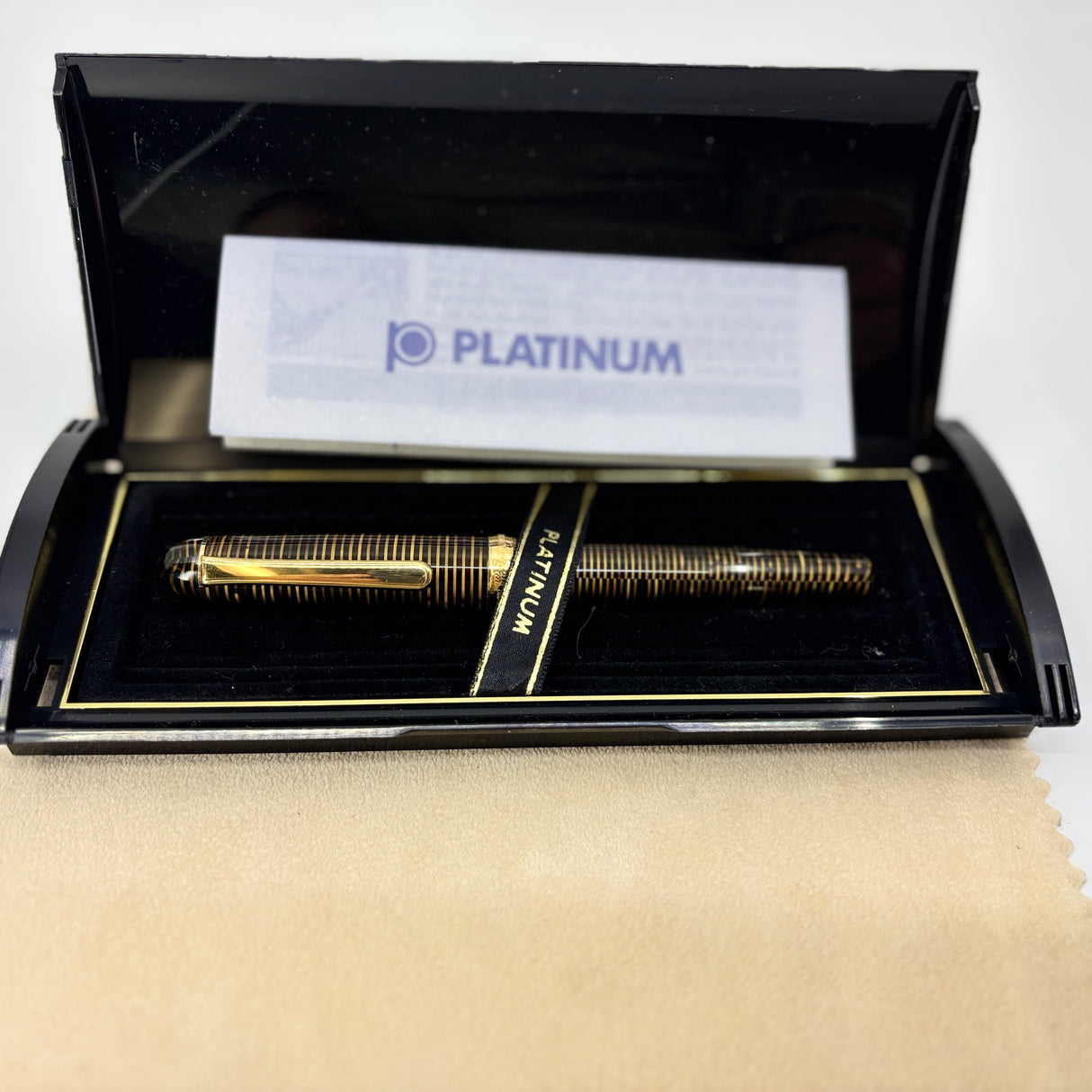 Platinum 3776 Gold Striped Celluloid - THE rarest color of celluloid in the Series-14 kt Gold Music NIB !!