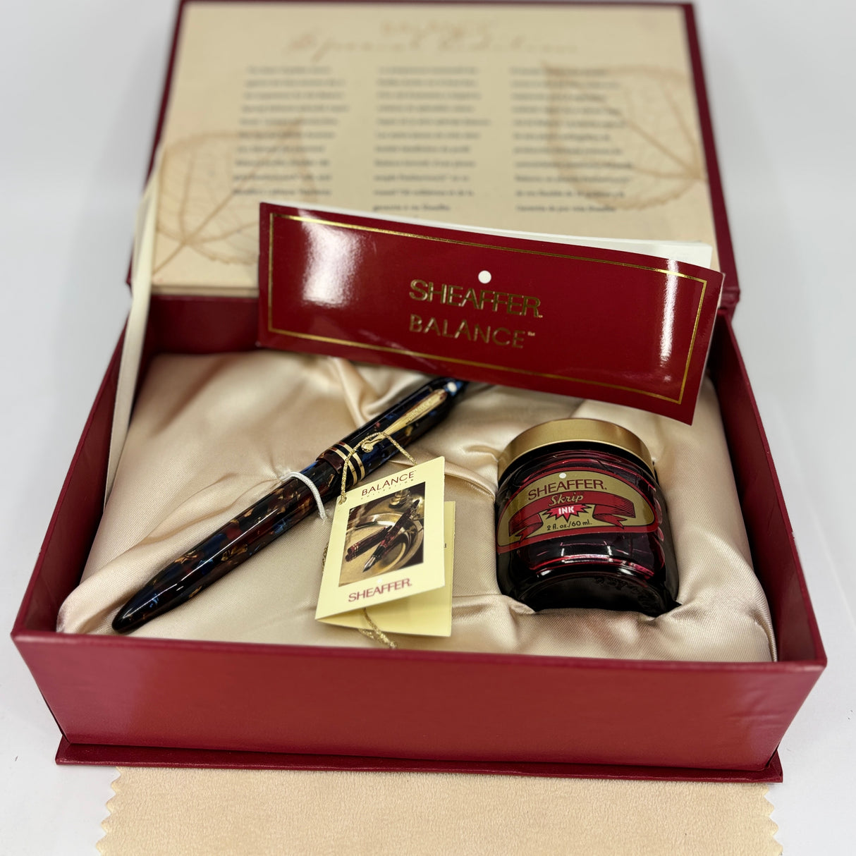 Sheaffer Balance II Aspen Marbled Blue  Special Edition circa 2000 - Broad 14kt Gold Nib