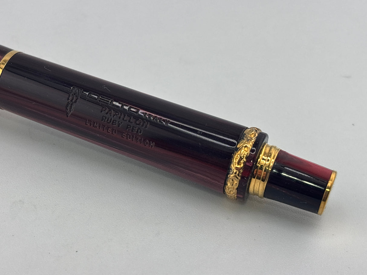 Delta Papillon Variegated Streaked Burgundy Resin  Fountain Pen  - Fine 18kt Gold Nib