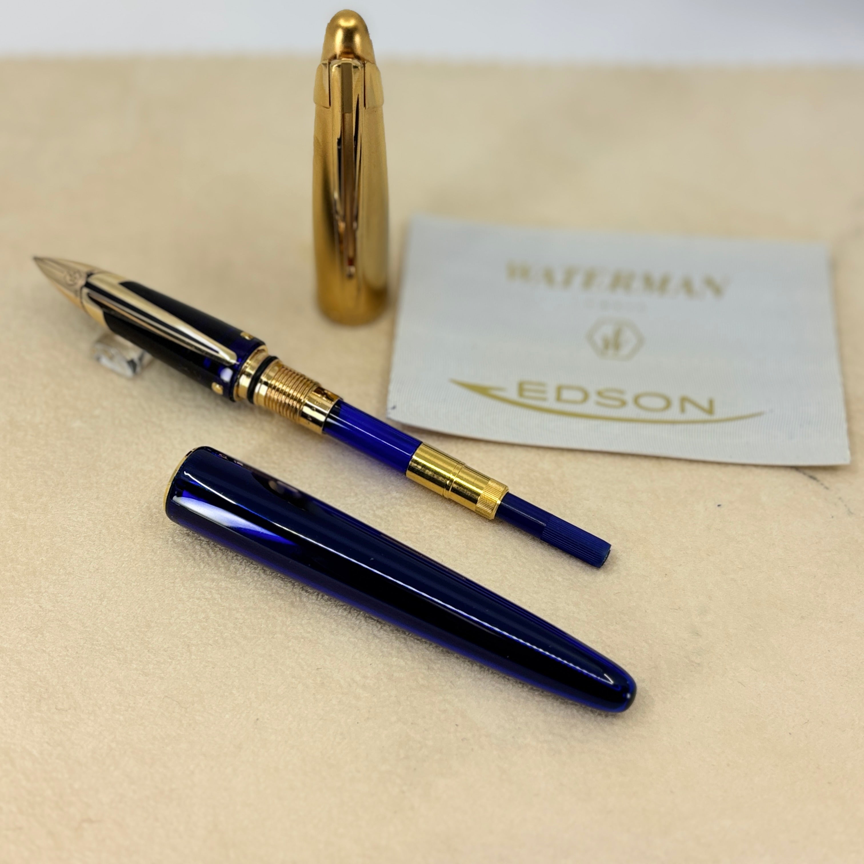 Waterman Edson Blue Fountain Pen - Medium 18kt Gold Nib – Fountain