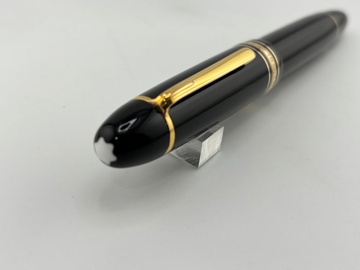Montblanc Meisterstuck #149 (Largest) Fountain Pen   -   Flexible  Medium 14C Gold Nib