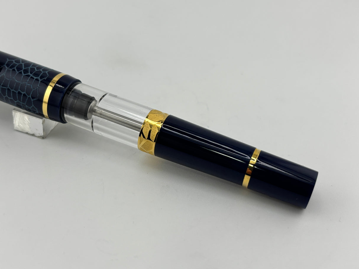 Gioia Luminosa Blue  ink view piston filler - Fountain Pen