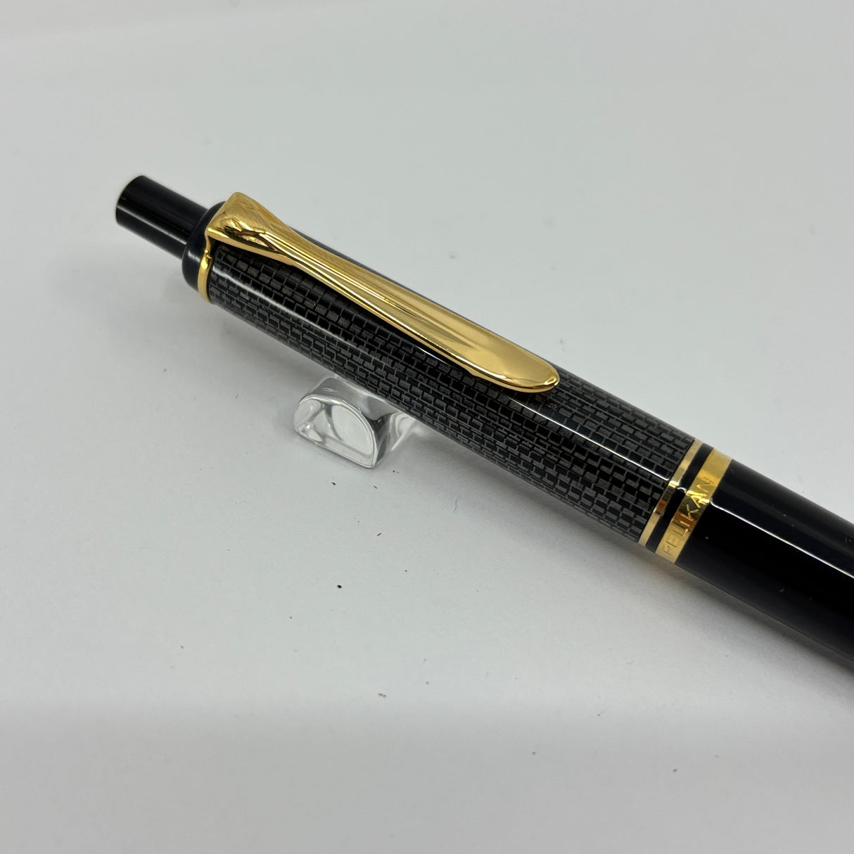 Pelikan Rare & Unusual R250 Ballpoint pen  - Resin Barrel In Gray Lizard Design - Gold Plated Trim