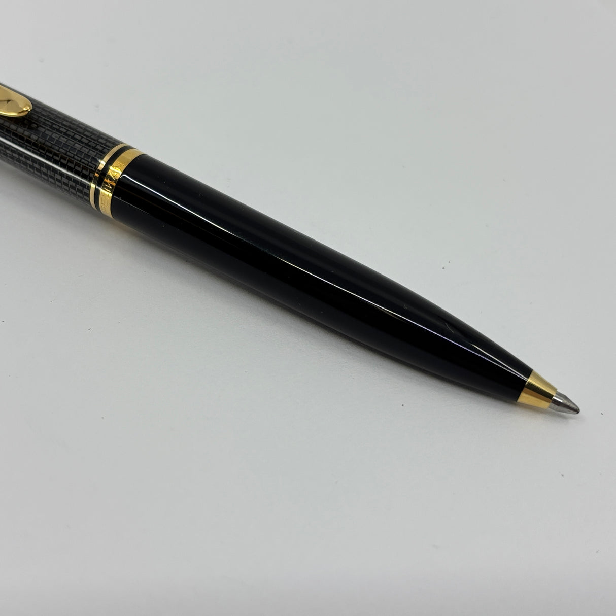 Pelikan Rare & Unusual R250 Ballpoint pen  - Resin Barrel In Gray Lizard Design - Gold Plated Trim