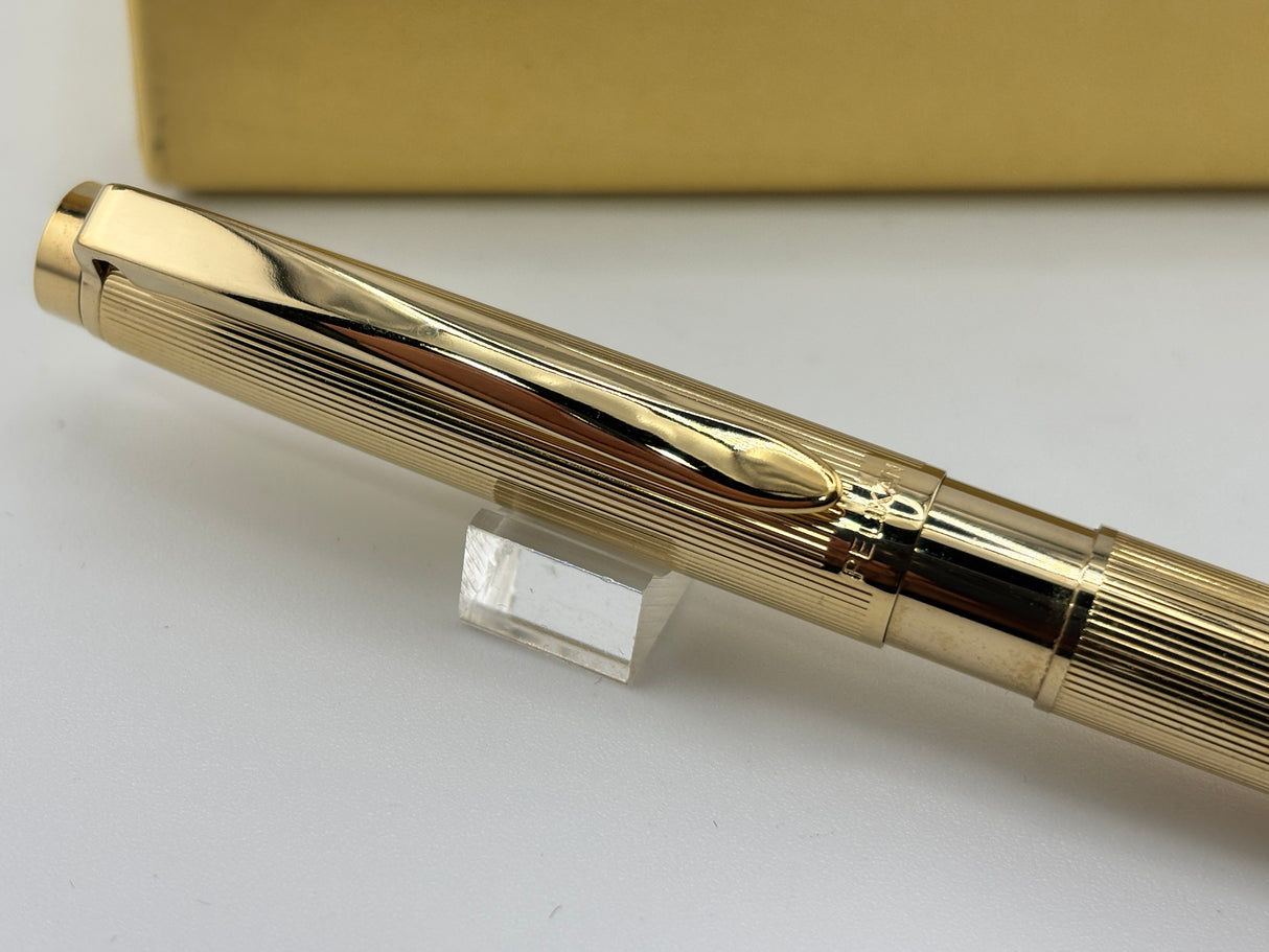 PELIKAN P590 Set Heavy gold plated fluted superb quality Gold nib 14k - Ball Pen and Fountain Pen