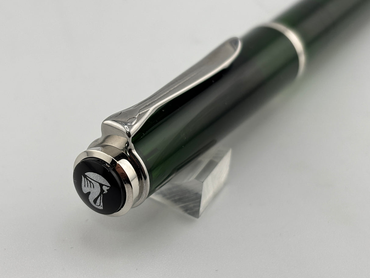 Pelikan M200 Green Demonstrator  beautiful pen piston filler - Fountain Pen