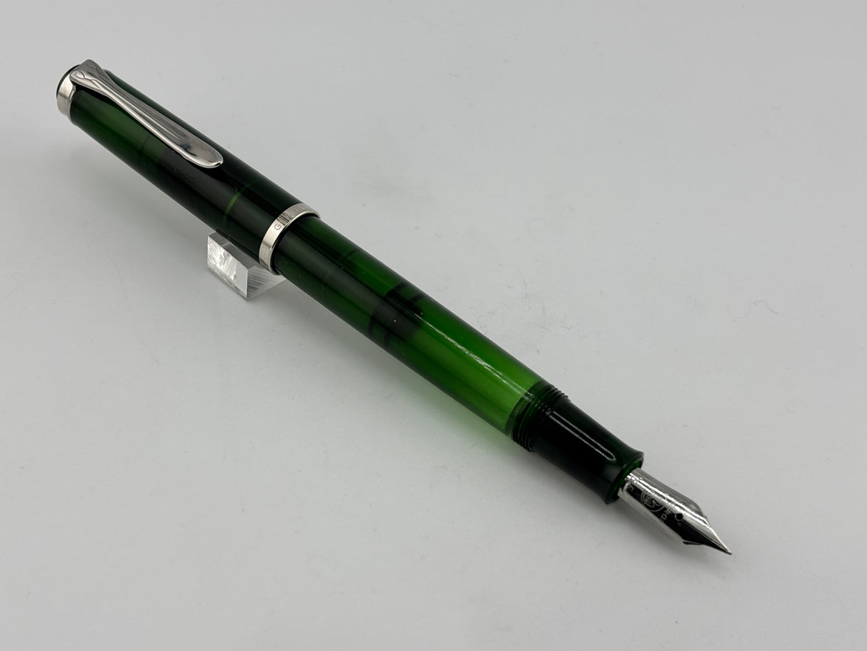 Pelikan M200 Green Demonstrator  beautiful pen piston filler - Fountain Pen