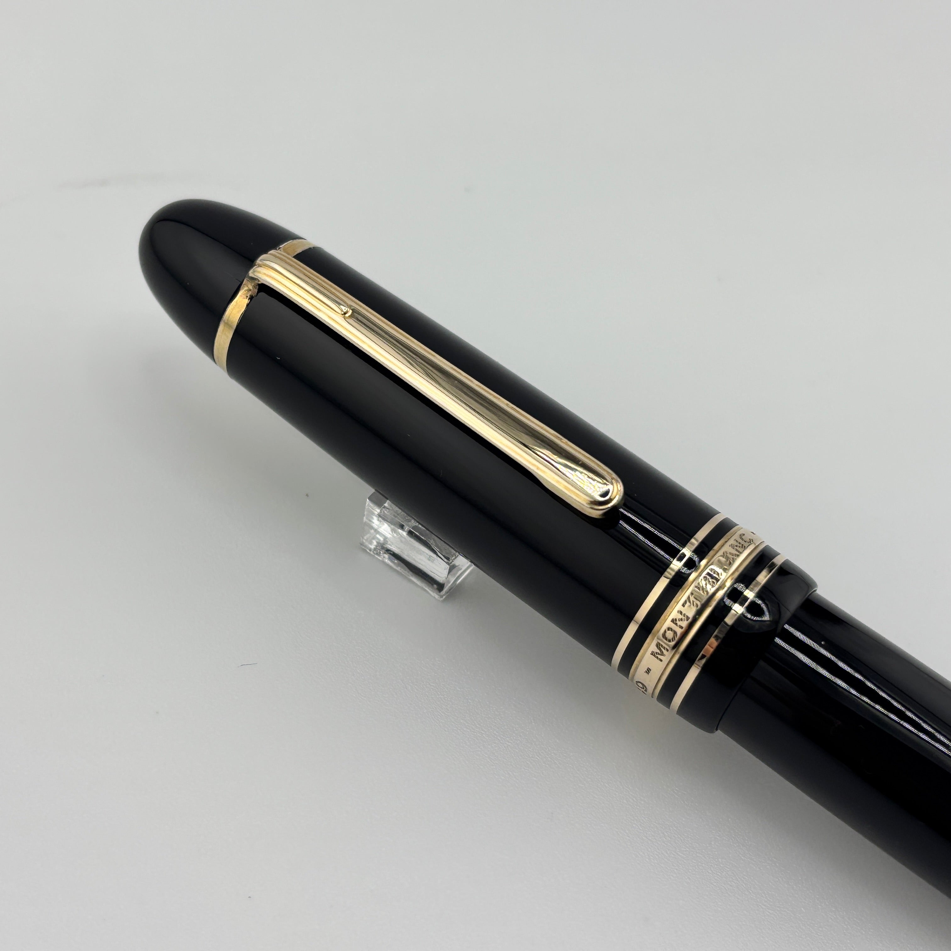 Montblanc 149 Fountain Pen Black - Flexy Extra Fine 14C Gold Nib