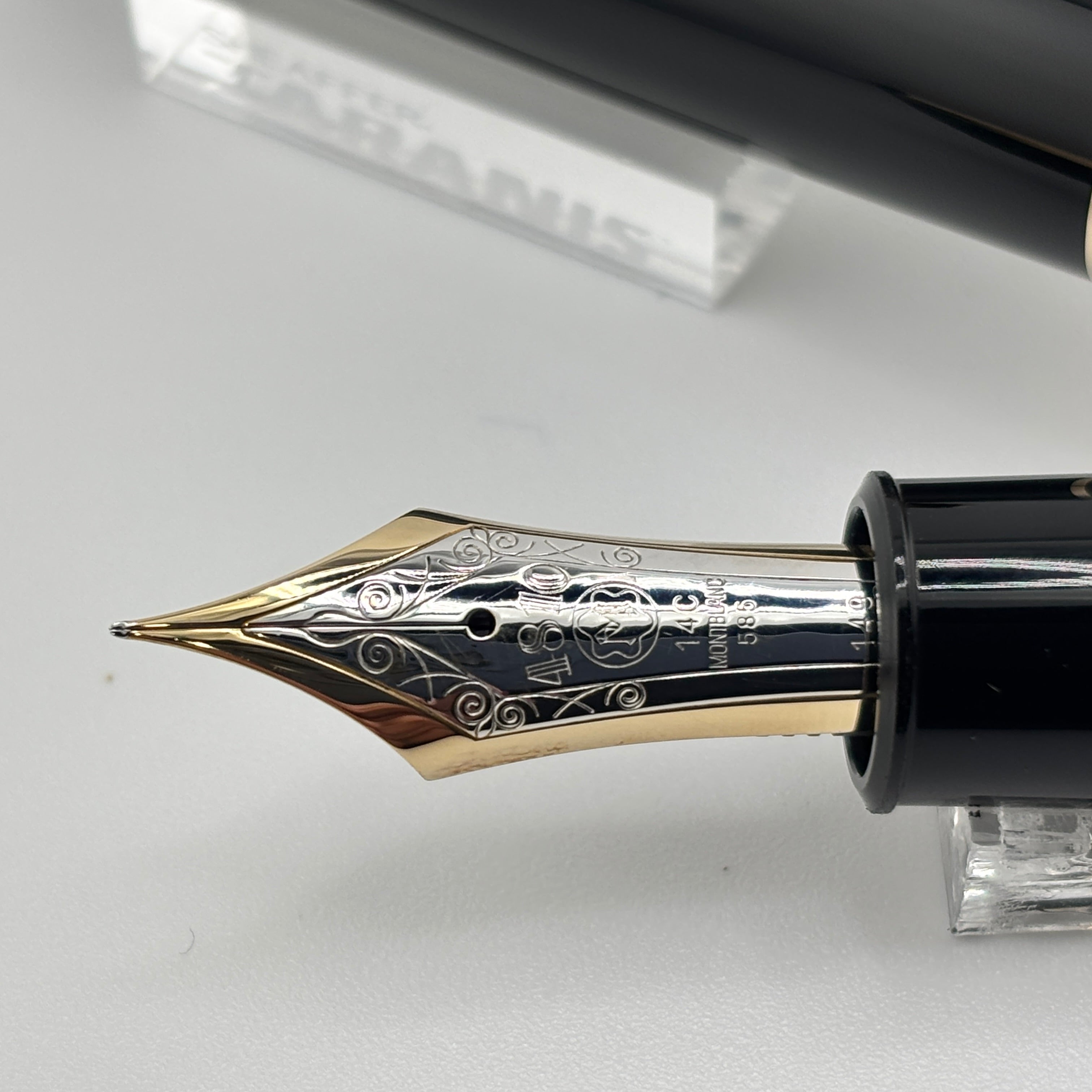 未使用14c No.149 MONT BLANC 万年筆 黒 ゴールドトリム MONTBLANC（モンブラン） 良品□MONTBLANC 149 マイスターシュテュック