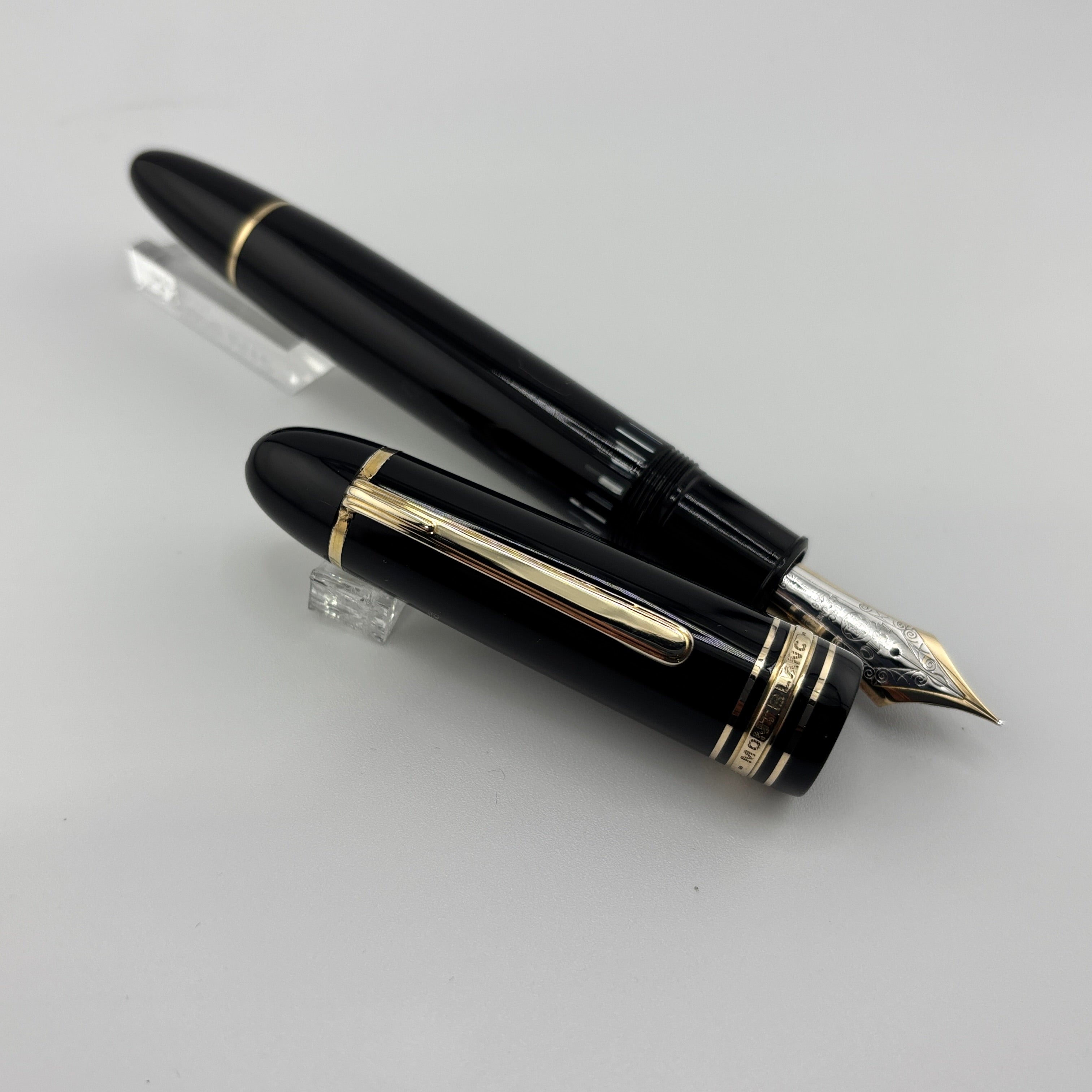 Montblanc 149 Fountain Pen Black - Flexy Extra Fine 14C Gold Nib