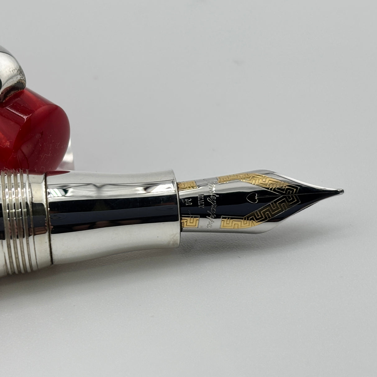 Montegrappa Historia Lustrous Red Marbled Celluloid Limited Edition Fountain Pen - Medium 18kt Gold  Nib
