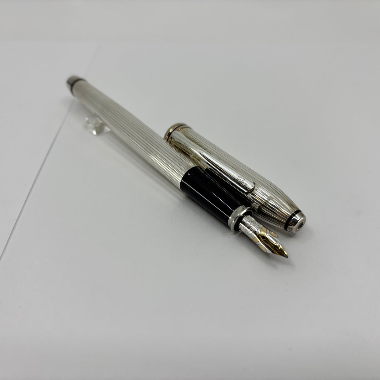 Cross Townsend Sterling Silver Fountain Pen - Made in USA - Broad 18kt Gold  Nib