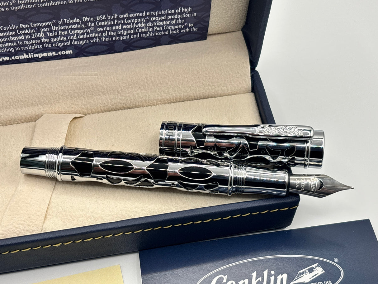 Conklin Endura Deco Crest Black / chrome - Fountain Pen