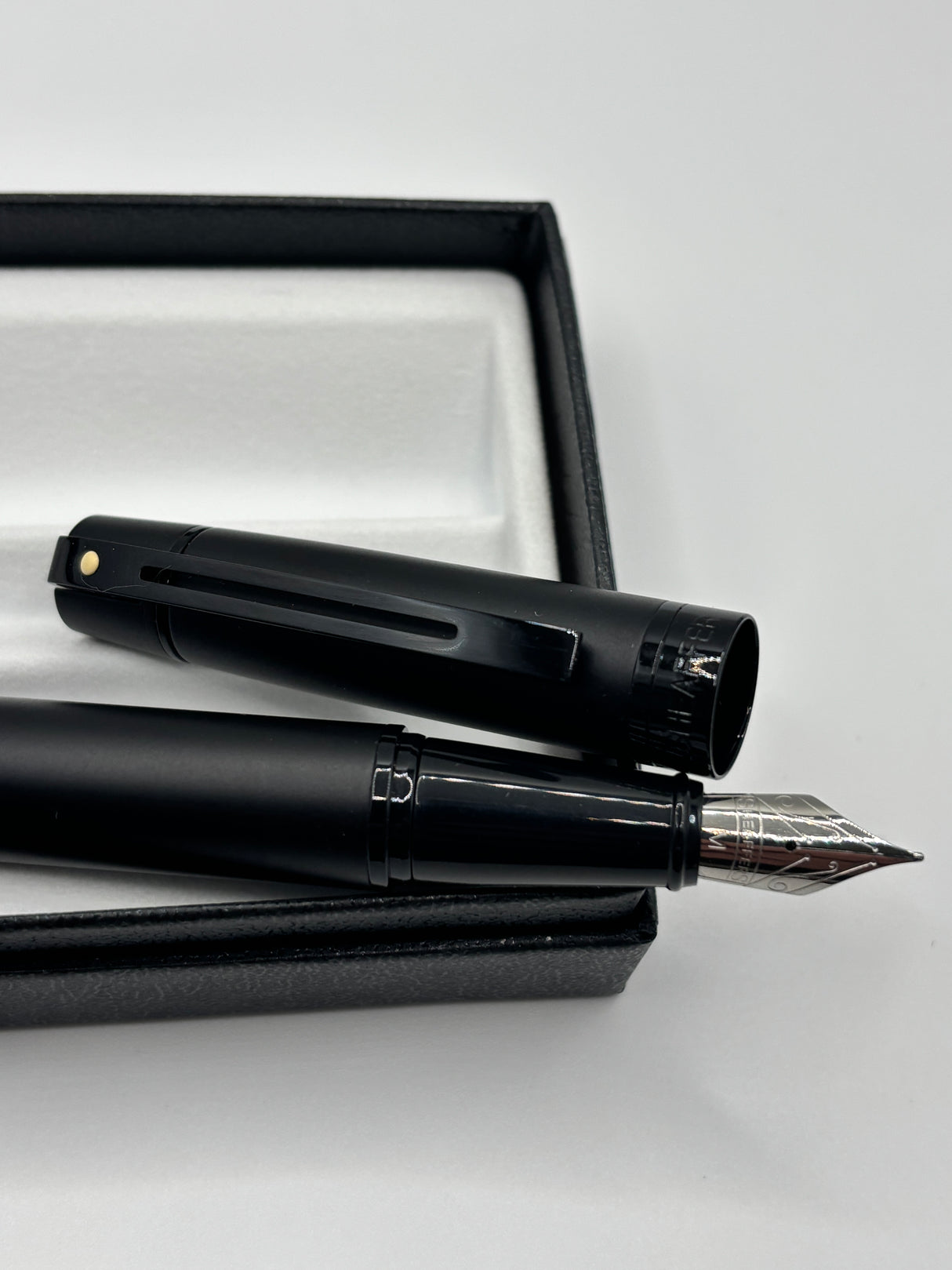 Sheaffer 300 Black Matte  - Fountain Pen