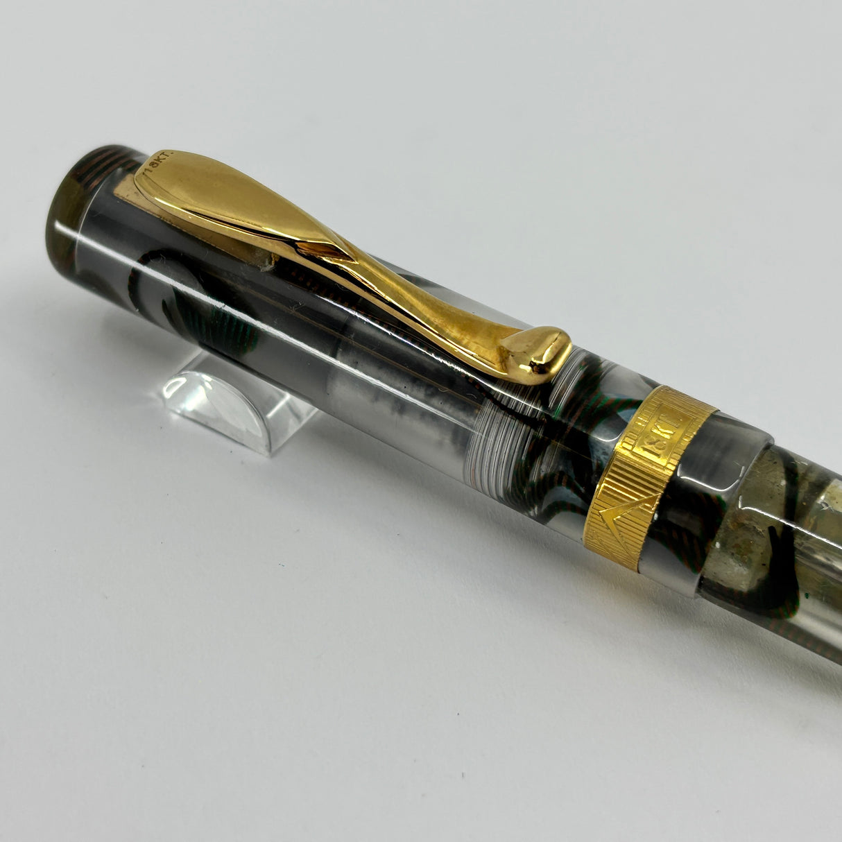 Visconti Voyager 18KT Demonstrator Limited Edition Fountain Pen - Clip & Cap Band are 18kt Gold + Fine 18kt Gold  Nib!!!