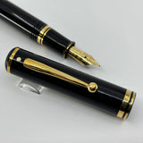 Sheaffer Connaisseur Black Fountain Pen - Fine 18kt Gold  Nib