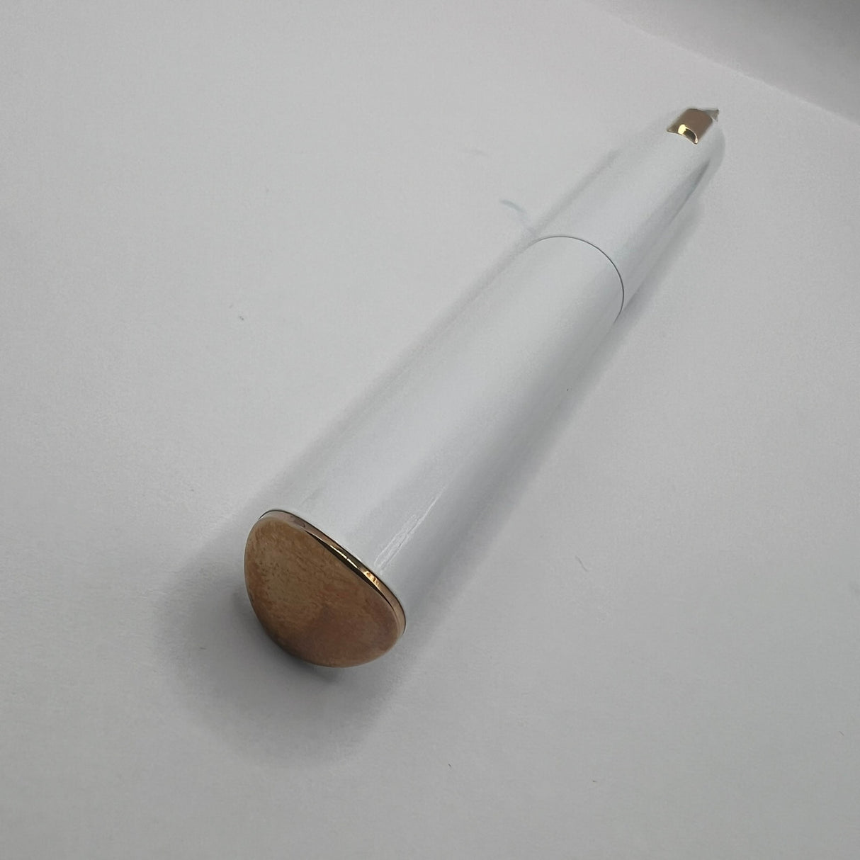 Lamy Dialog CC White Lacquered Retractable Nib Fountain Pen   -  Broad 14kt Gold Nib