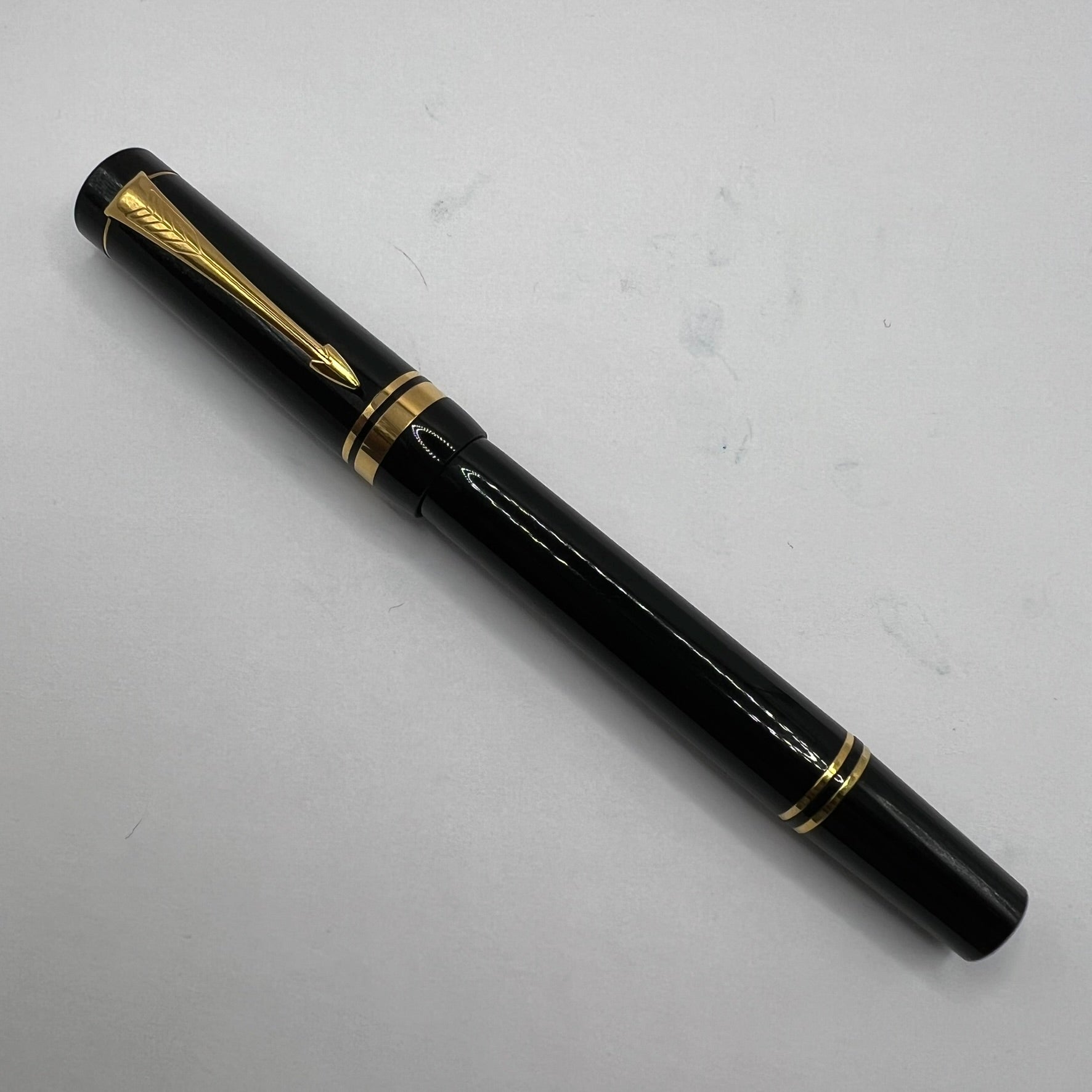 Parker Duofold International Black Fountain Pen - Medium 18kt Gold