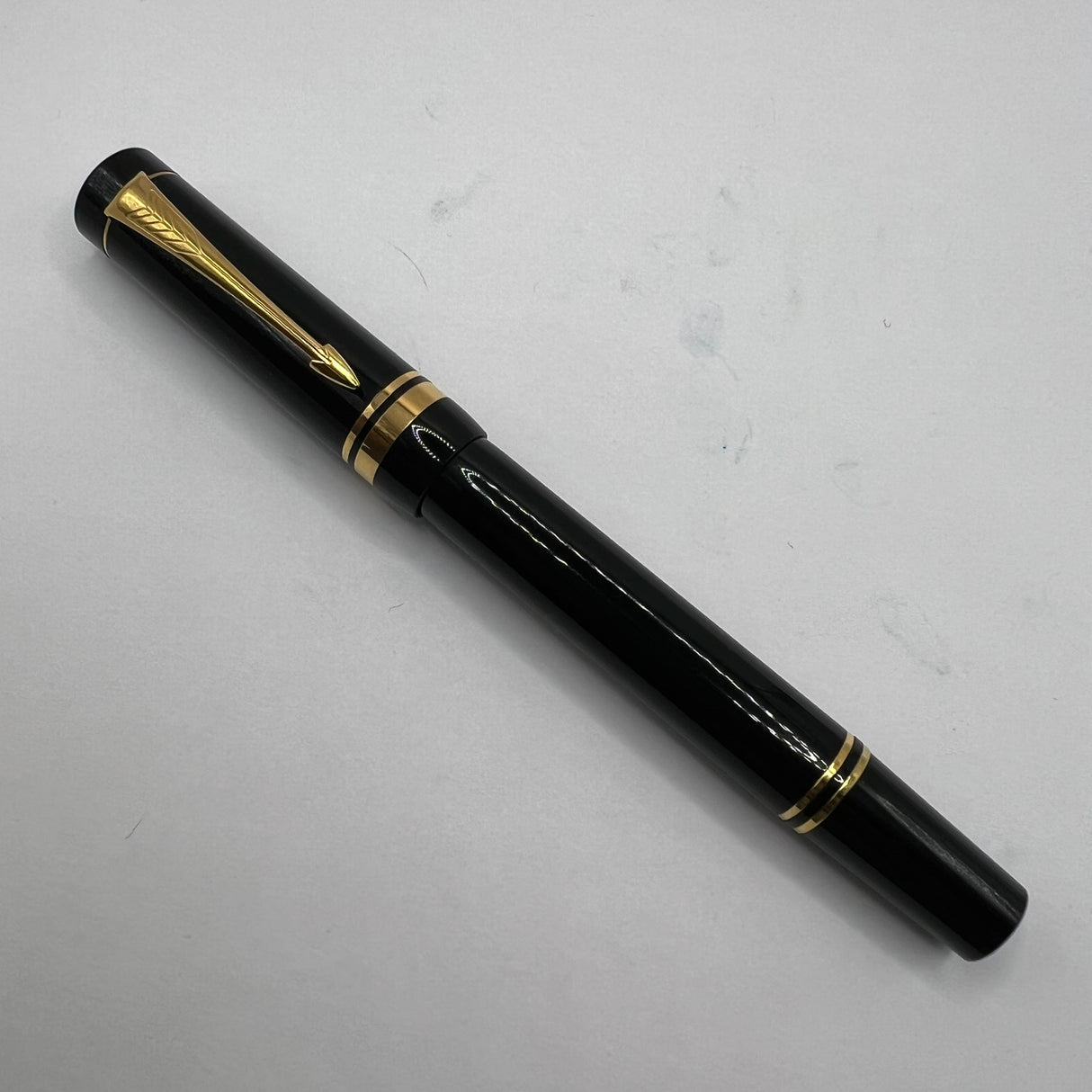 Parker Duofold International Black Fountain Pen - Medium 18kt Gold Nib