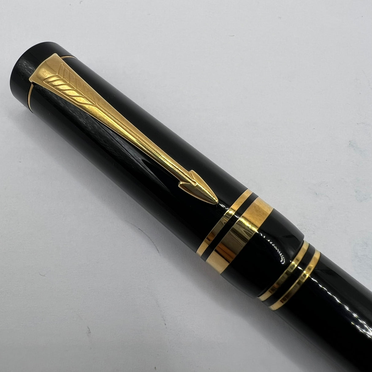 Parker Duofold International Black Fountain Pen - Medium 18kt Gold Nib