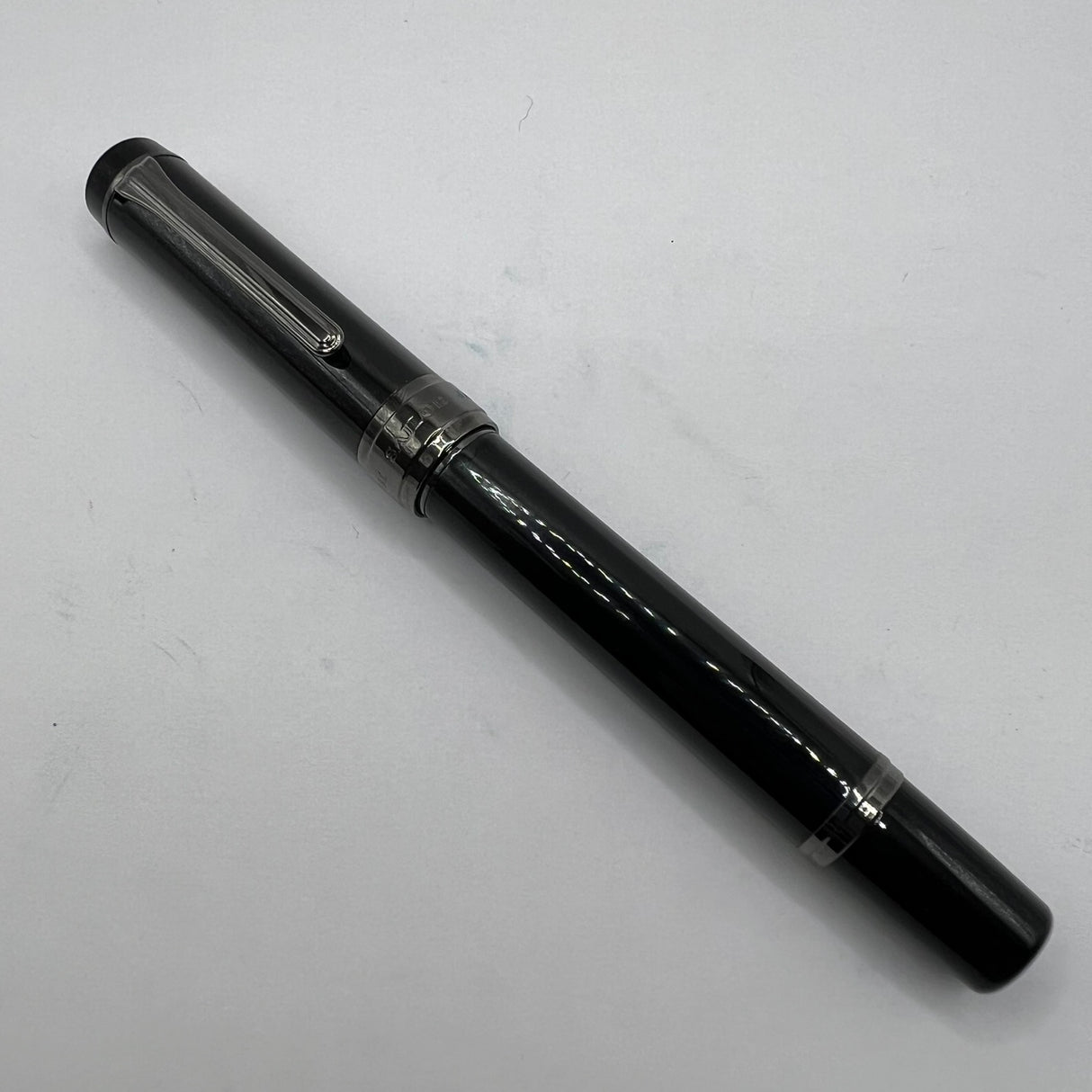 Sailor Cylint Black Stainless Steel Fountain Pen   - Fine 21kt Gold Nib