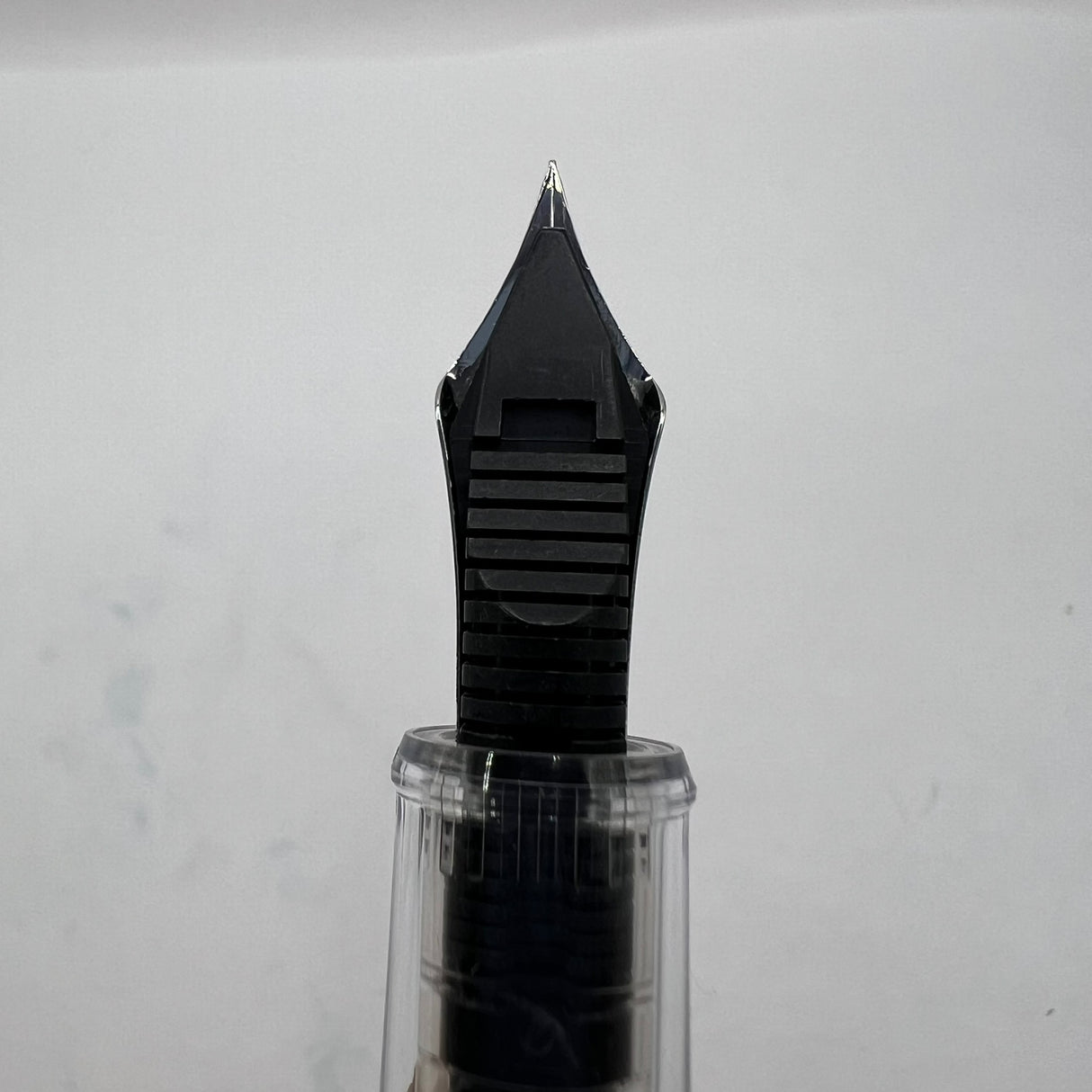 Platinum #3776 Century Fuji Unkei Fountain Pen - Kinu-Gumo (Limited Edition)   - Extra Fine 14kt Gold Nib