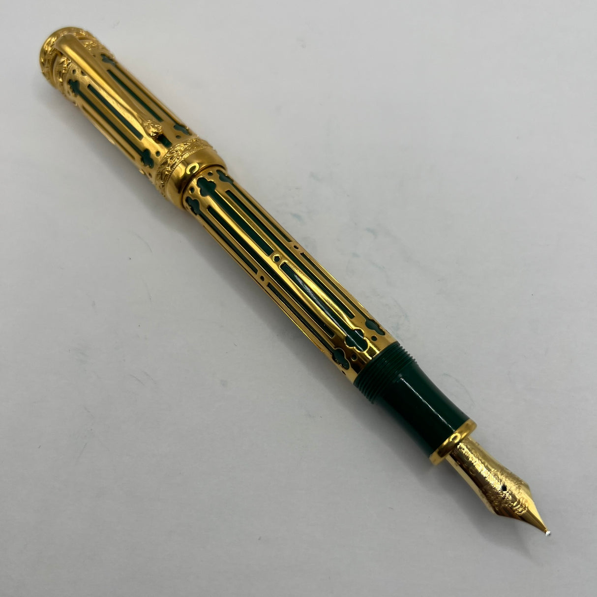 Montblanc Peter The Great Patron Of The Arts Limited  Edition  Fountain Pen-  Fine 18t Gold Nib