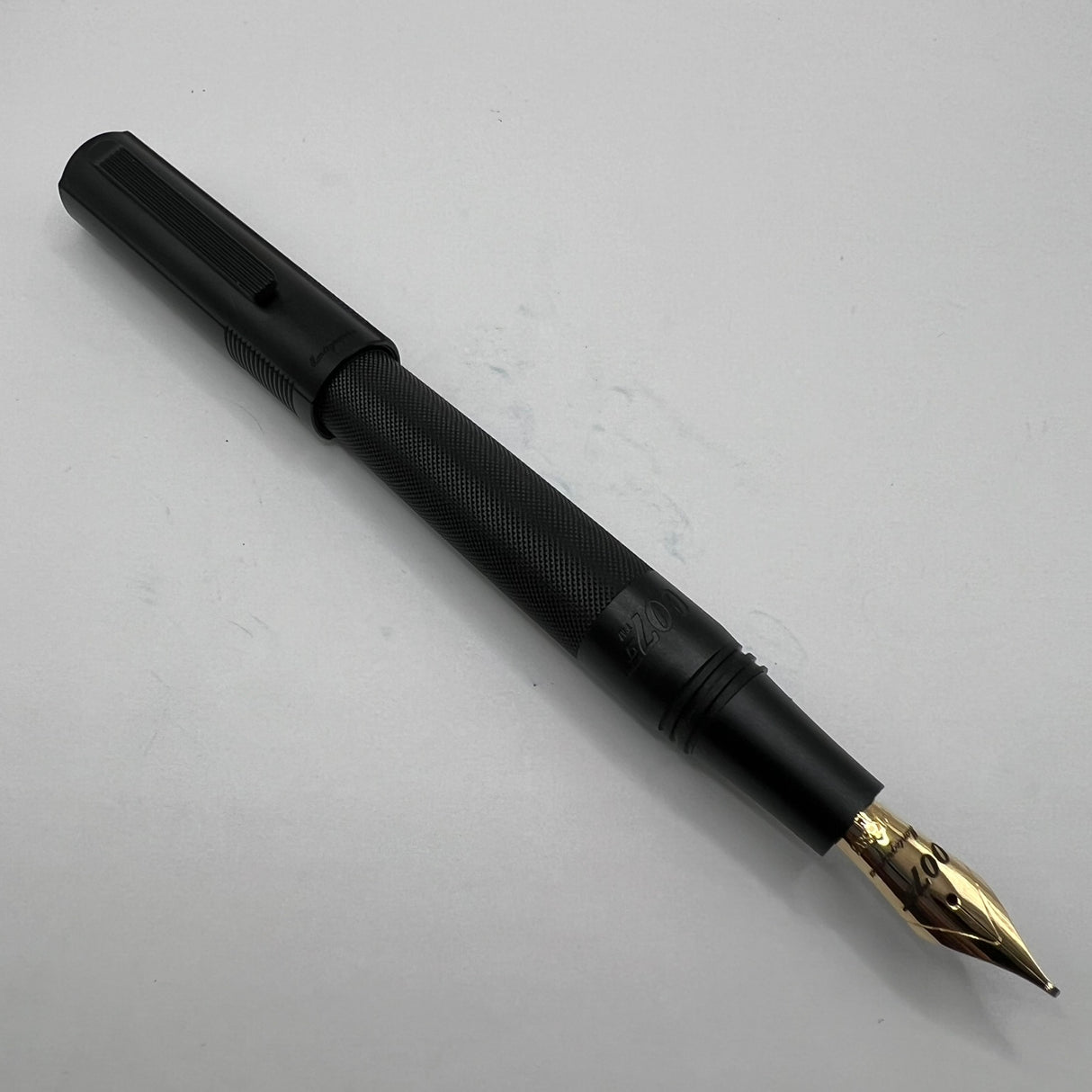Montegrappa 007 James Bond Special Issue Fountain Pen -  STUB 1.1mm 14kt Gold Nib