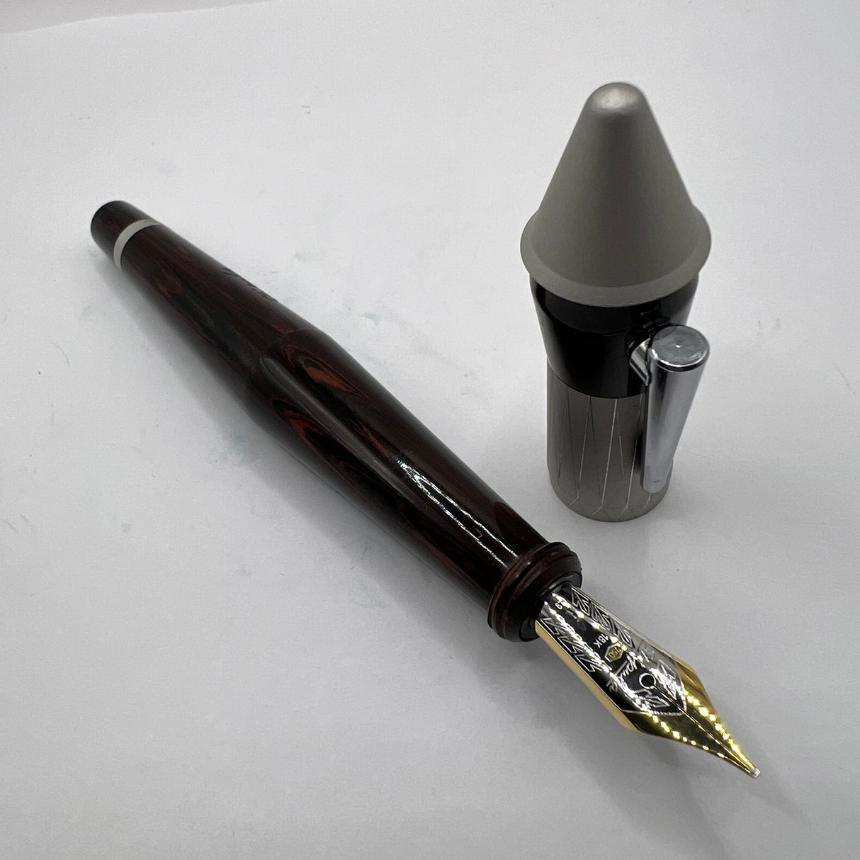 Stipula Pinocchio Limited Edition Woodgrain Ebonite Fountain Pen  -  STUB 0.9mm 18kt Gold Nib