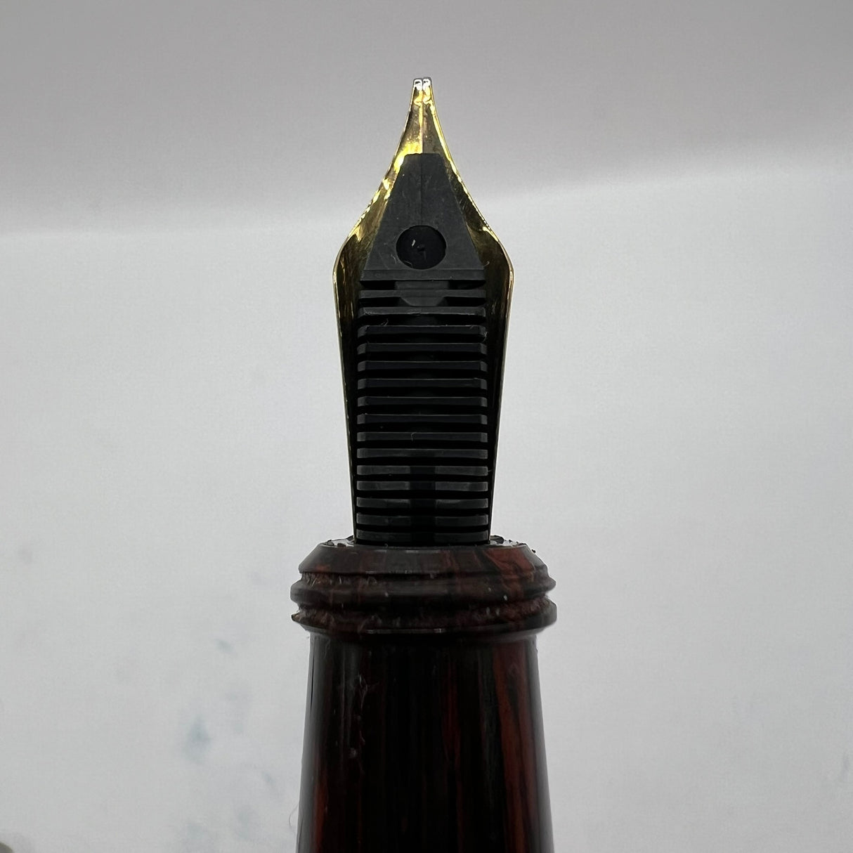 Stipula Pinocchio Limited Edition Woodgrain Ebonite Fountain Pen  -  STUB 0.9mm 18kt Gold Nib