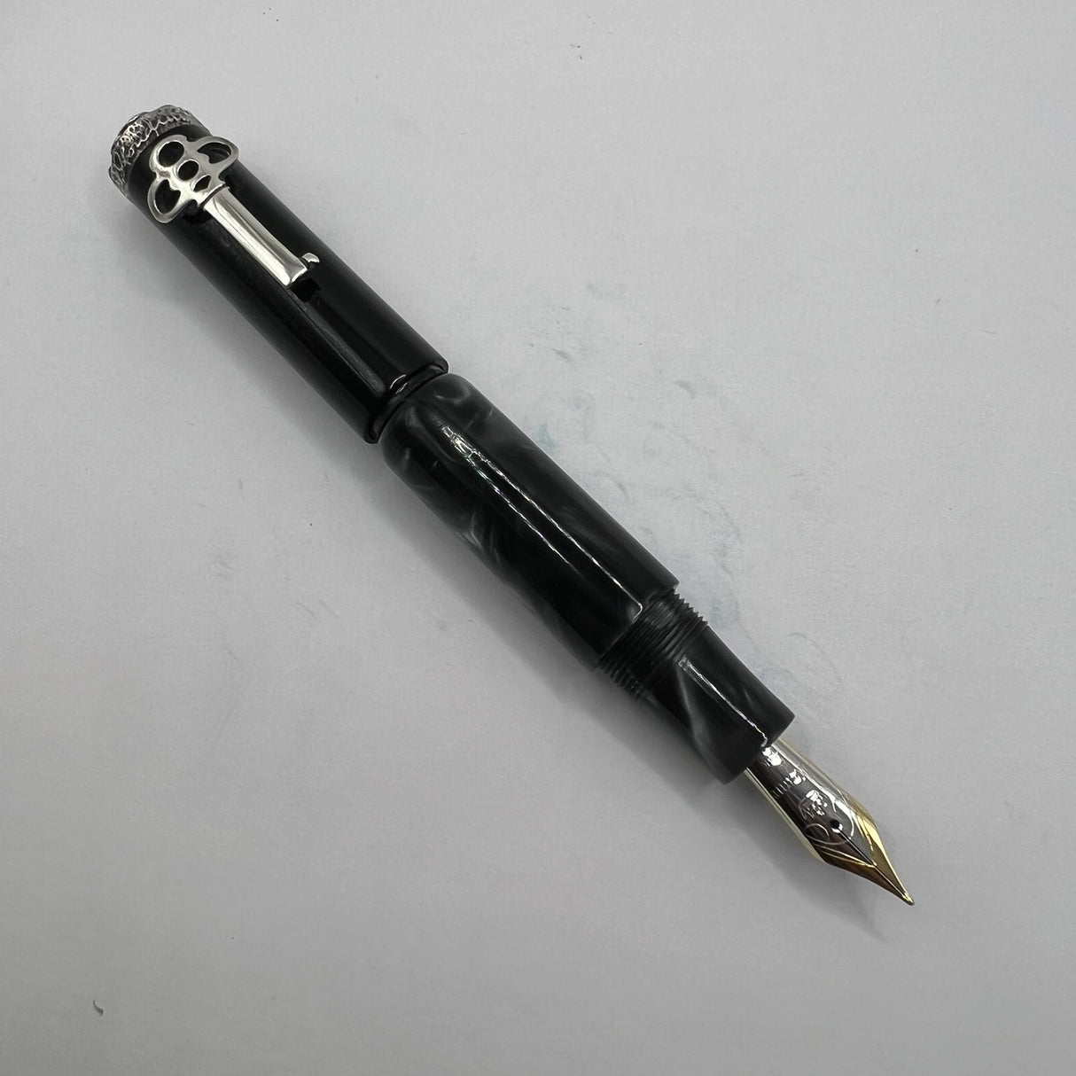 Krone Harry Houdini Limited Edition Fountain Pen   -  Medium 18kt Gold Nib  - With Authenticated Original Key Used by Houdini!