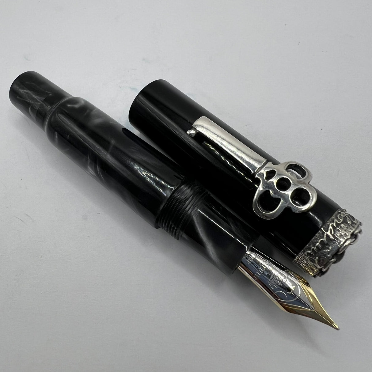 Krone Harry Houdini Limited Edition Fountain Pen   -  Medium 18kt Gold Nib  - With Authenticated Original Key Used by Houdini!