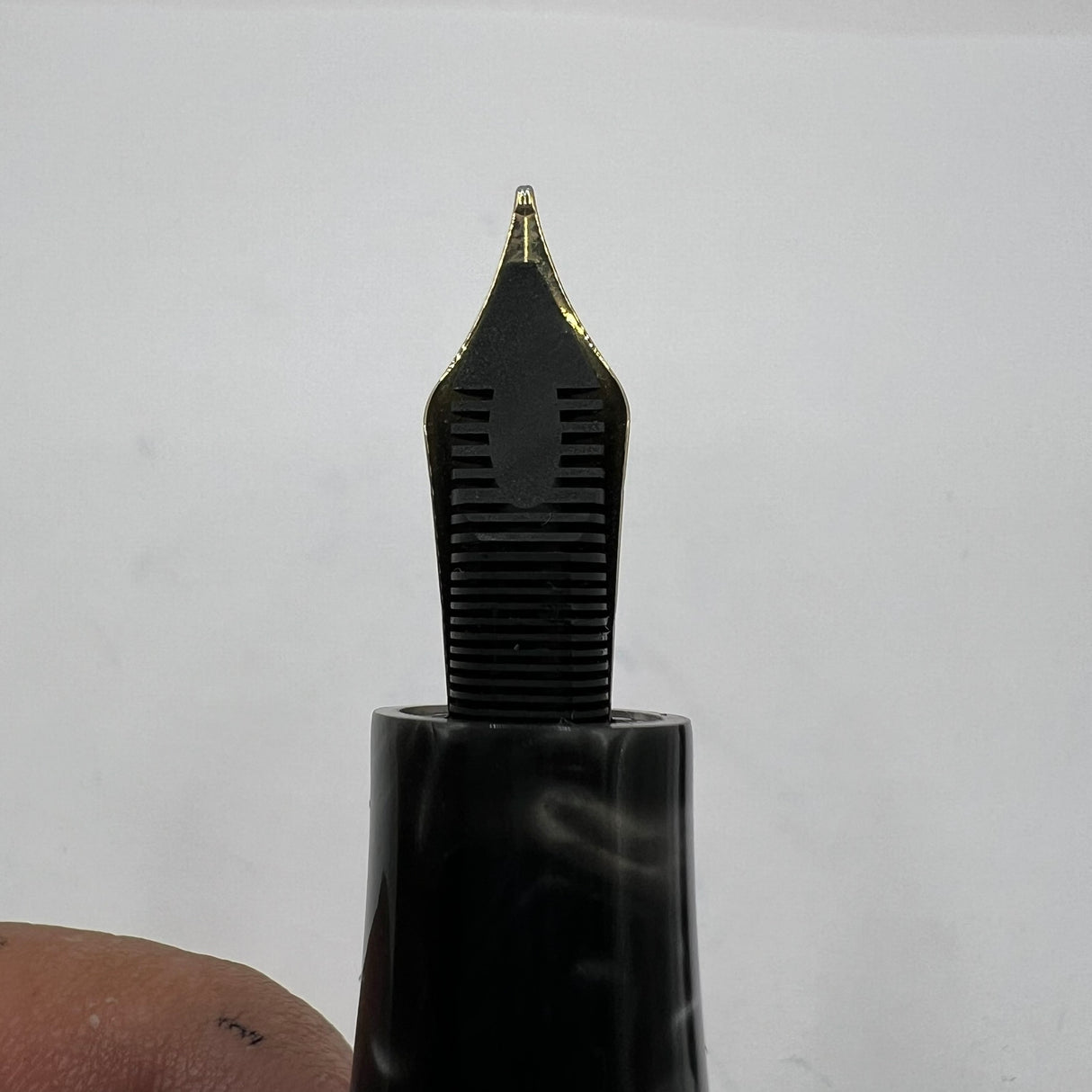 Krone Harry Houdini Limited Edition Fountain Pen   -  Medium 18kt Gold Nib  - With Authenticated Original Key Used by Houdini!