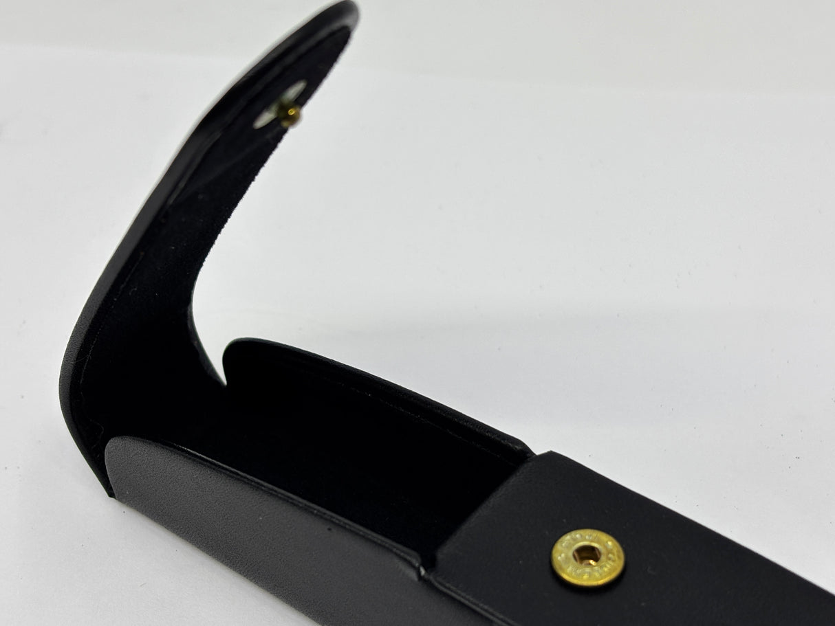 OMAS Beautiful Black Leather pen case  - Hold 1 pens
