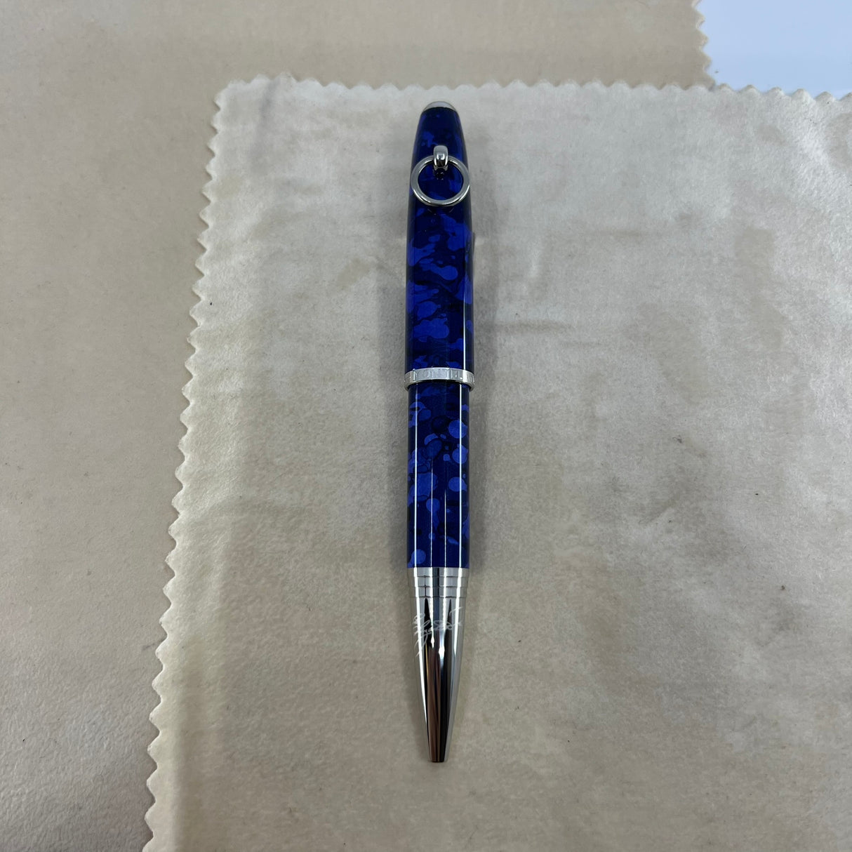 Montblanc Muses Elizabeth Taylor Special Edition Ballpoint Pen