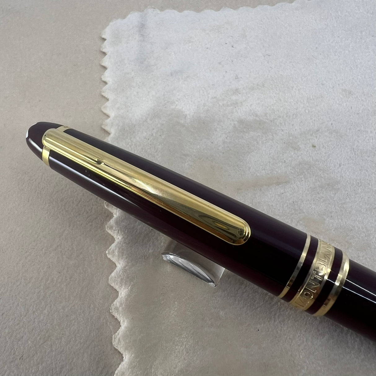 Montblanc Classique #164 Bordeaux Ballpoint Pen