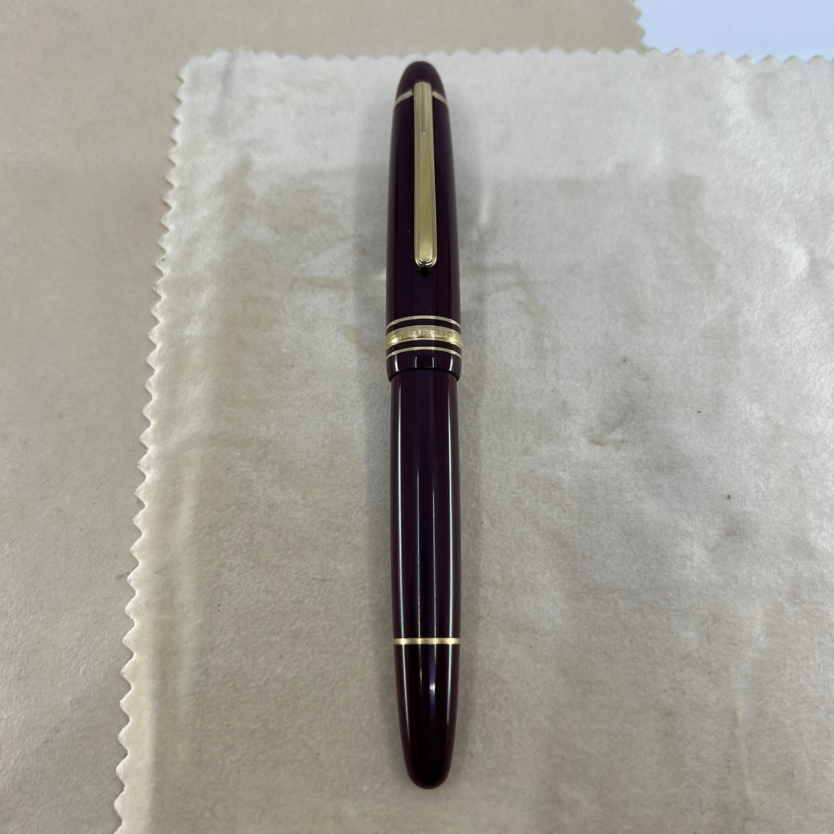 Montblanc Meisterstuck #162 Bordeaux Resin LeGrand  Rollerball (with Flaw)