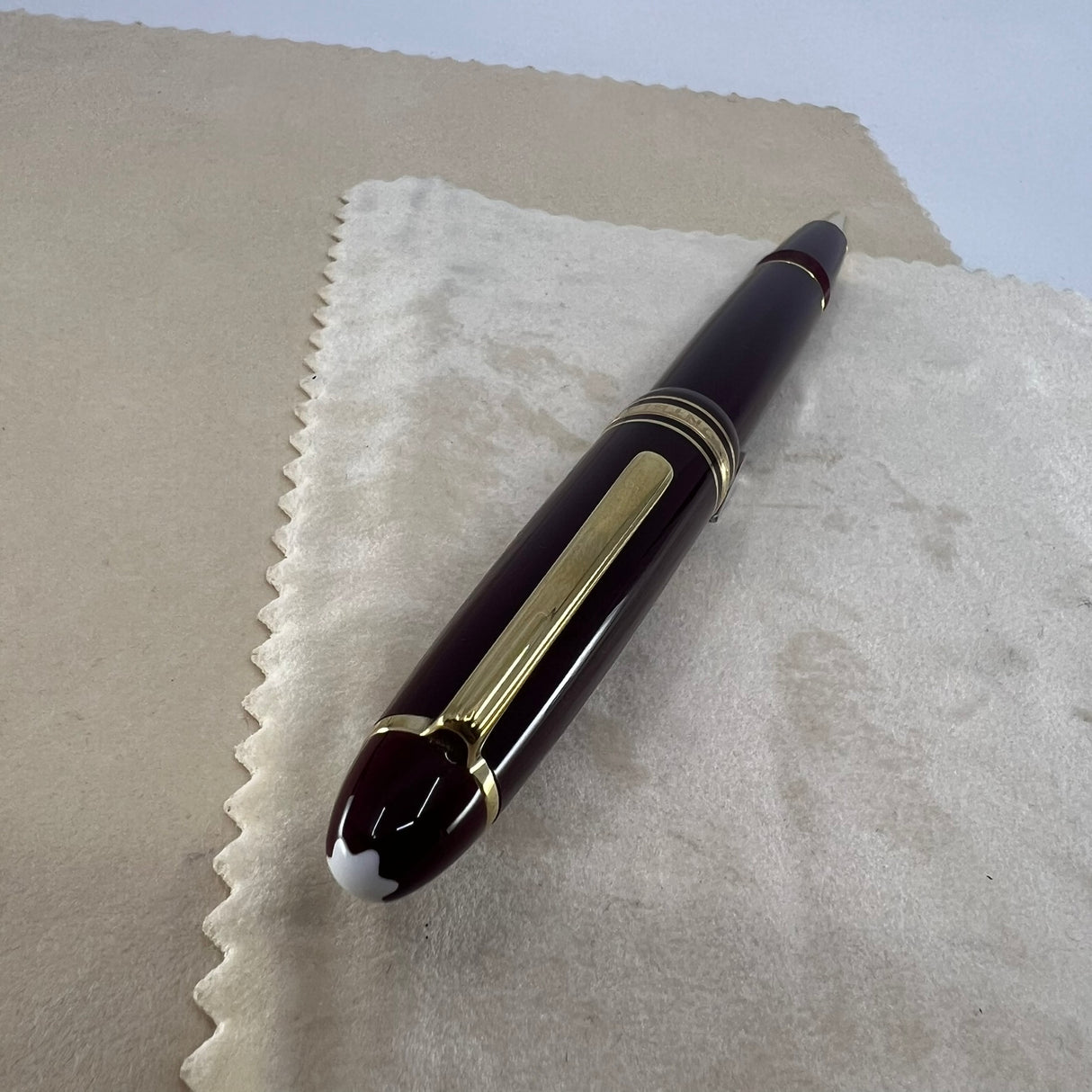 Montblanc Meisterstuck #162 Bordeaux Resin LeGrand  Rollerball (with Flaw)