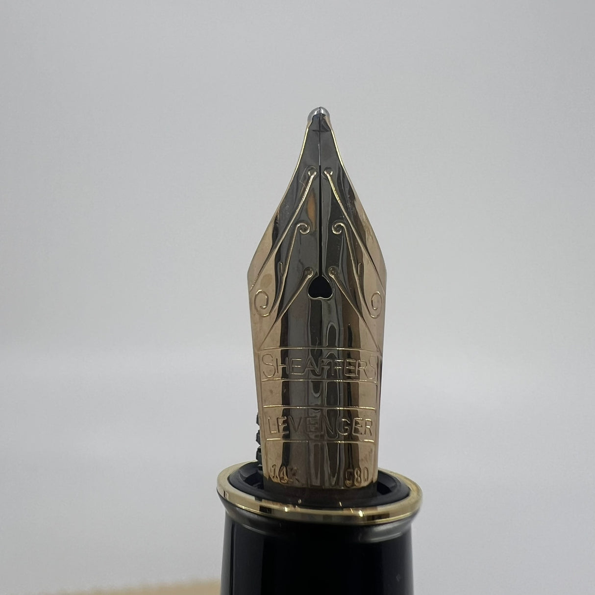 Sheaffer Connaisseur Aegean Green Transparent Fountain Pen  -  Broad 14kt Gold Nib